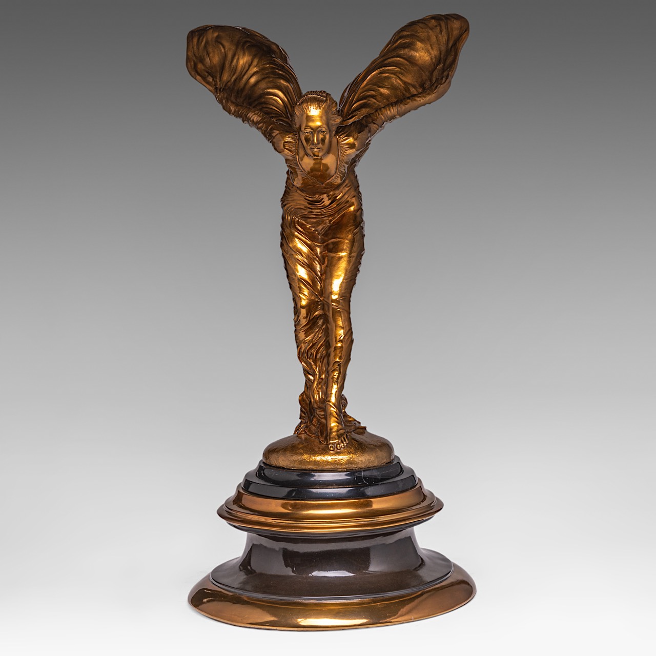 Charles Sykes (1875-1950), gilt bronze sculpture of the 'Spirit of Ecstasy', Rolls-Royce, H 69 cm - Bild 9 aus 14