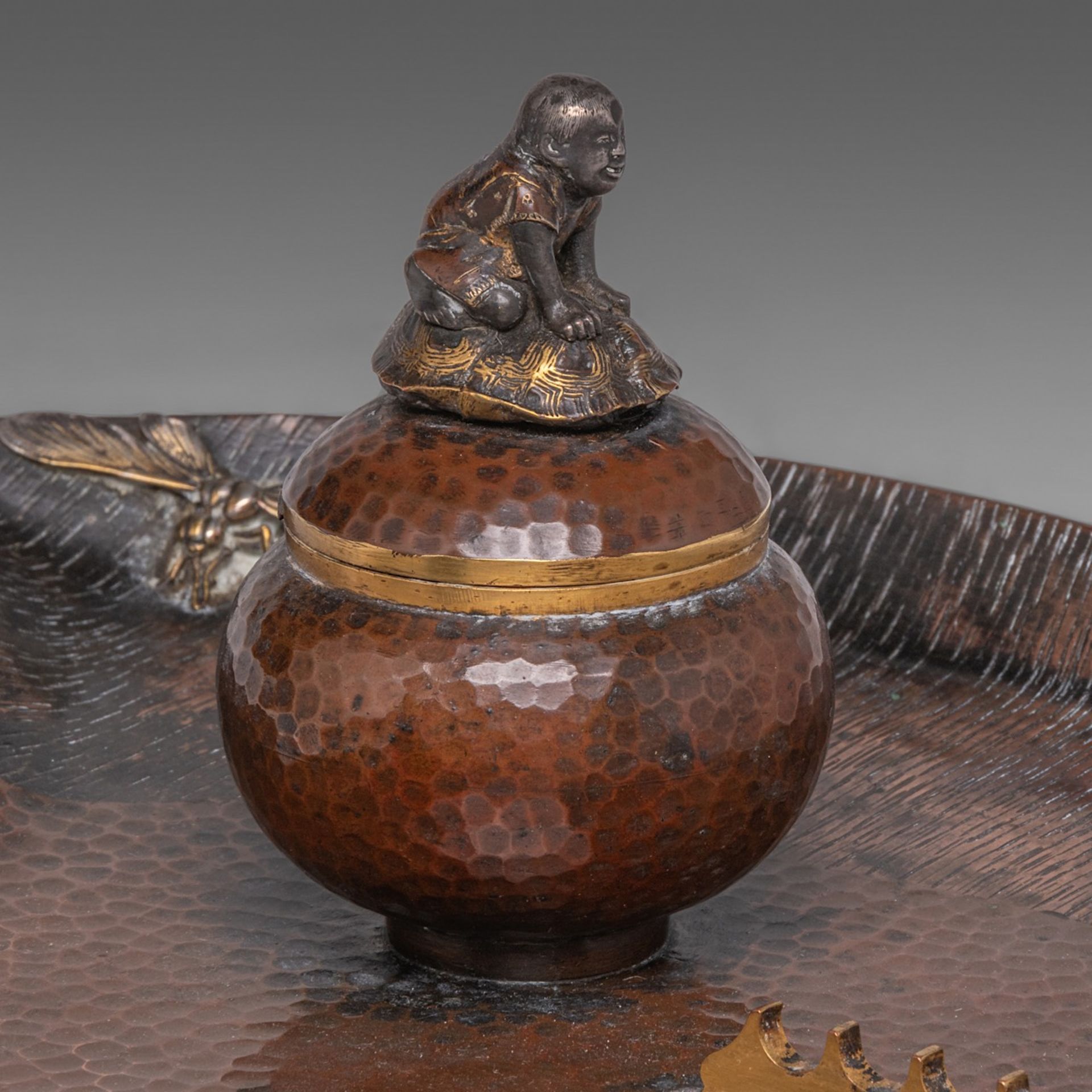 A Japanese writing set, with an inkwell, sand pot and penholder on a bronze crescent shaped-plate, M - Image 9 of 9