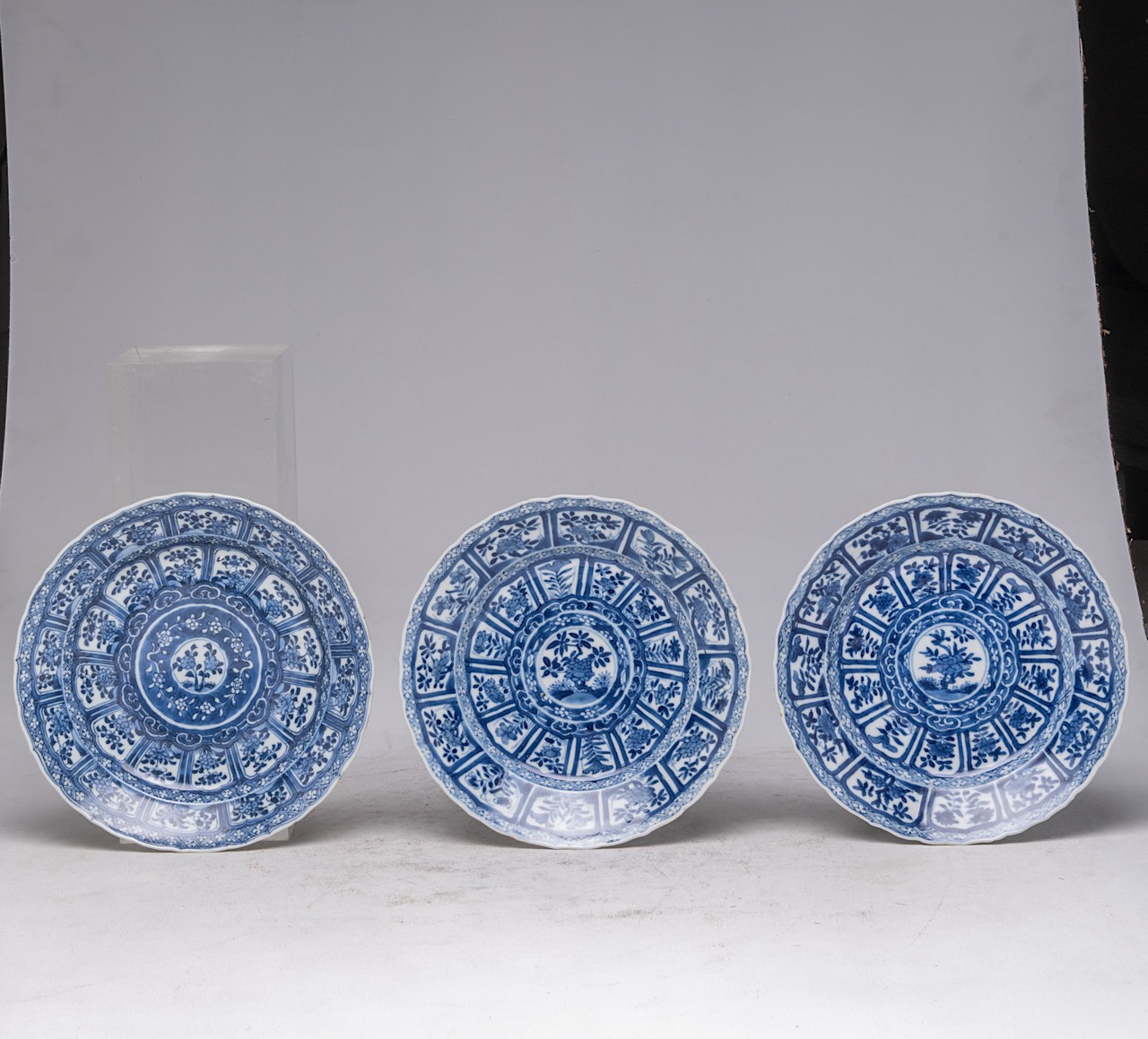 A small collection of Chinese blue and white dishes, including a 'Dragon' plate, Ming dynasty, and K - Image 4 of 5