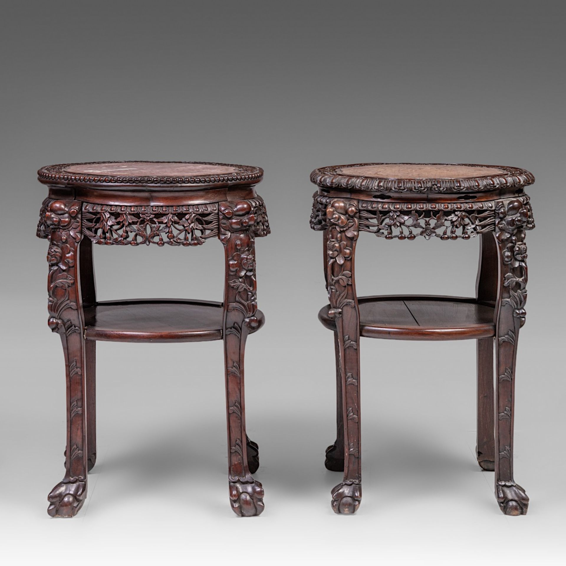 A small collection of four South Chinese carved hardwood bases, all with a marble top, late Qing, ta - Bild 4 aus 17