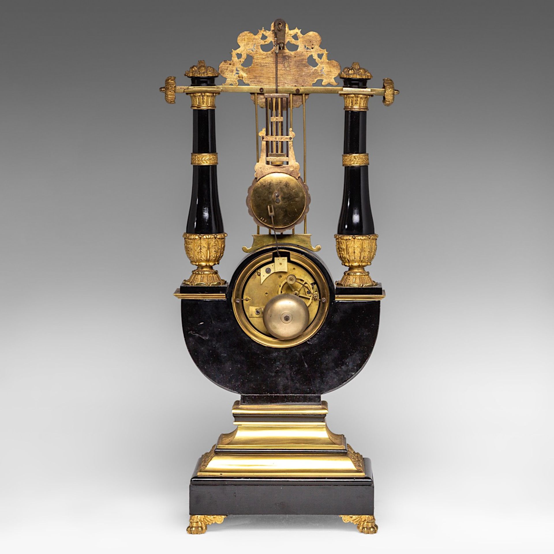 A French Restoration black lacquered and gilt bronze mounted lyre-shaped mantle clock, H 58 cm - Image 4 of 8