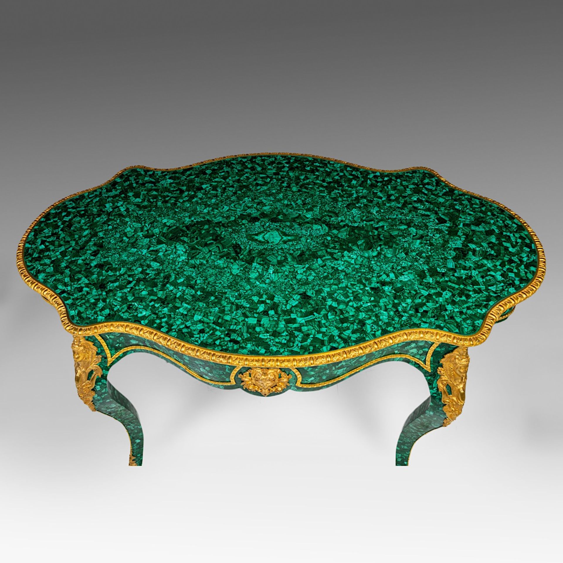 A Napoleon III-style malachite table with gilt bronze mounts, H 138 cm - W 83 cm - D 80 cm - Bild 10 aus 10