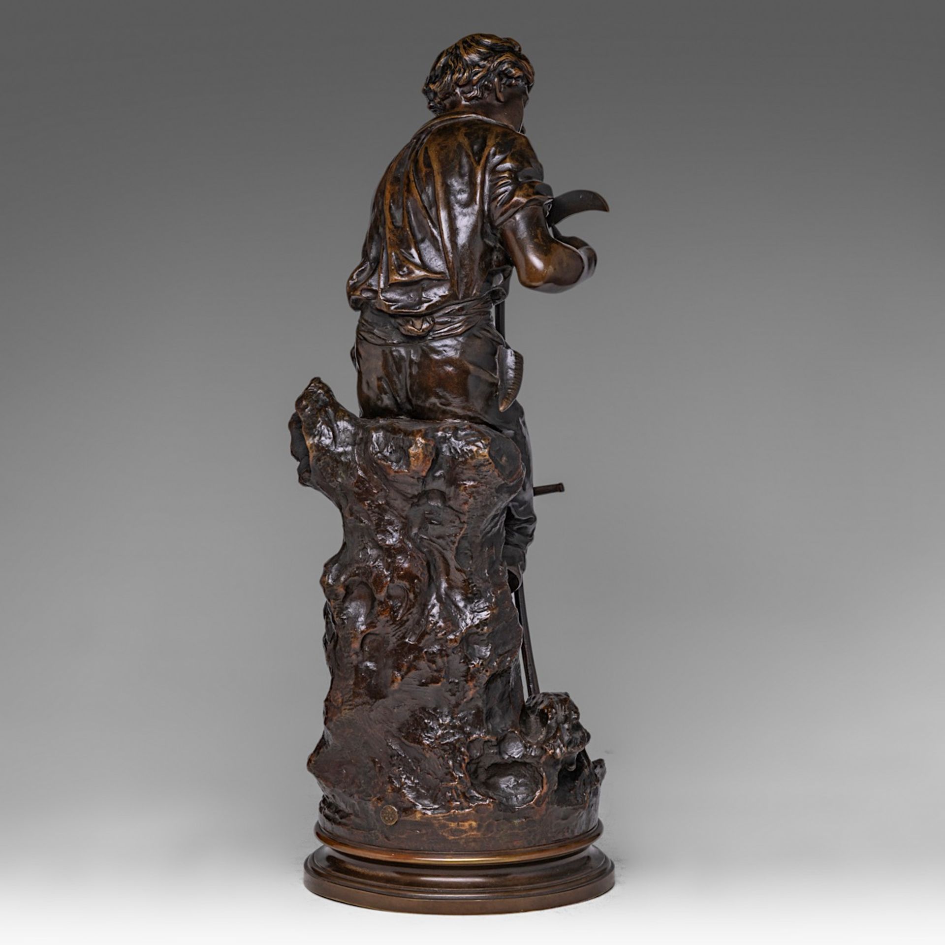 Mathurin Moreau (1822-1912), boy with scythe, patinated bronze, H 62 cm - Image 4 of 7