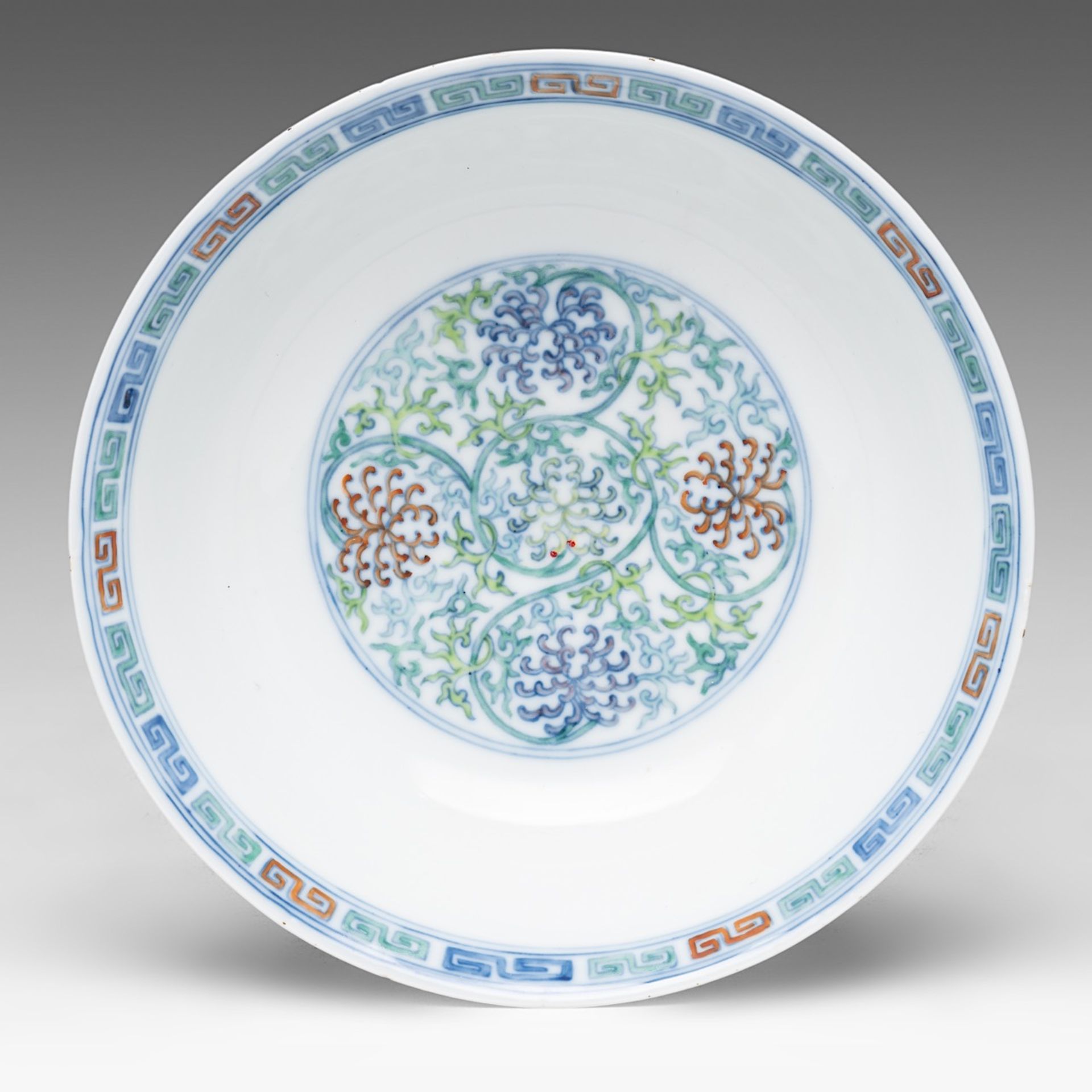 A Chinese doucai 'Scrolling Chrysanthemum' deep plate, Guangxu mark and of the period, dia 23 cm - Image 2 of 7