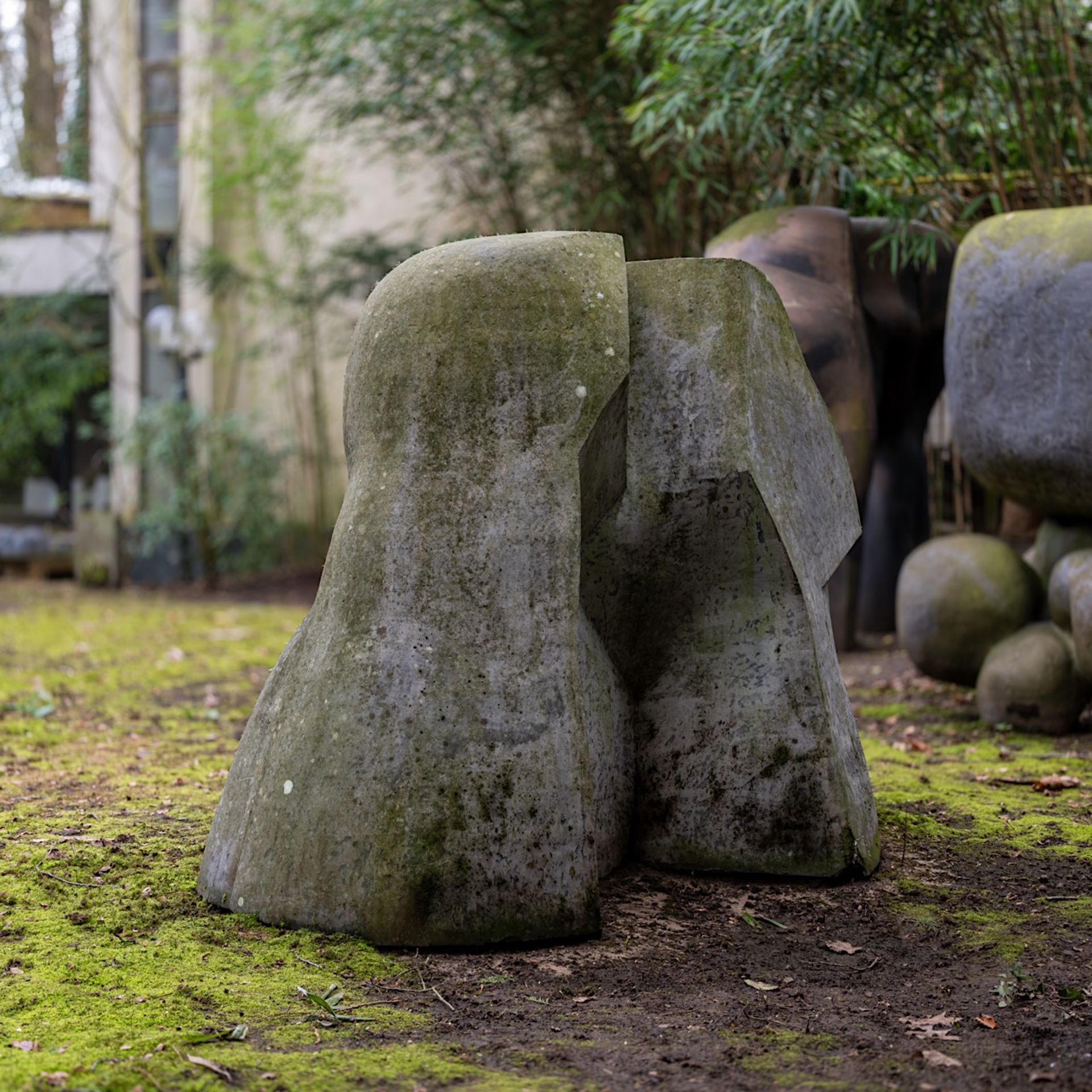 Pol Spilliaert (1935-2023), 'Gevormd door de wind', bronze patinated polyester, 1983-1985 - Bild 5 aus 9