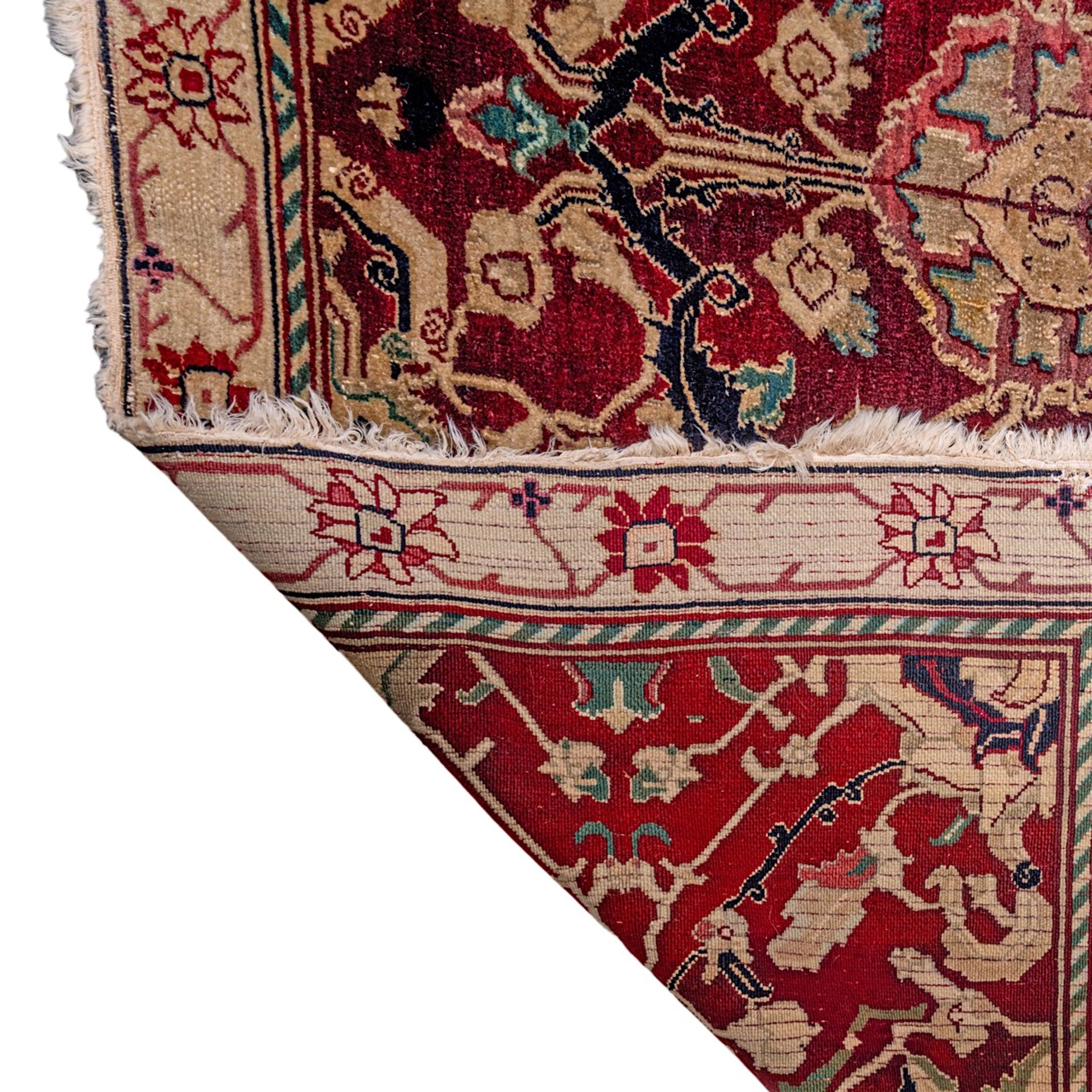An Oriental rug, floral decorated, 187 x 398 cm - Bild 3 aus 5