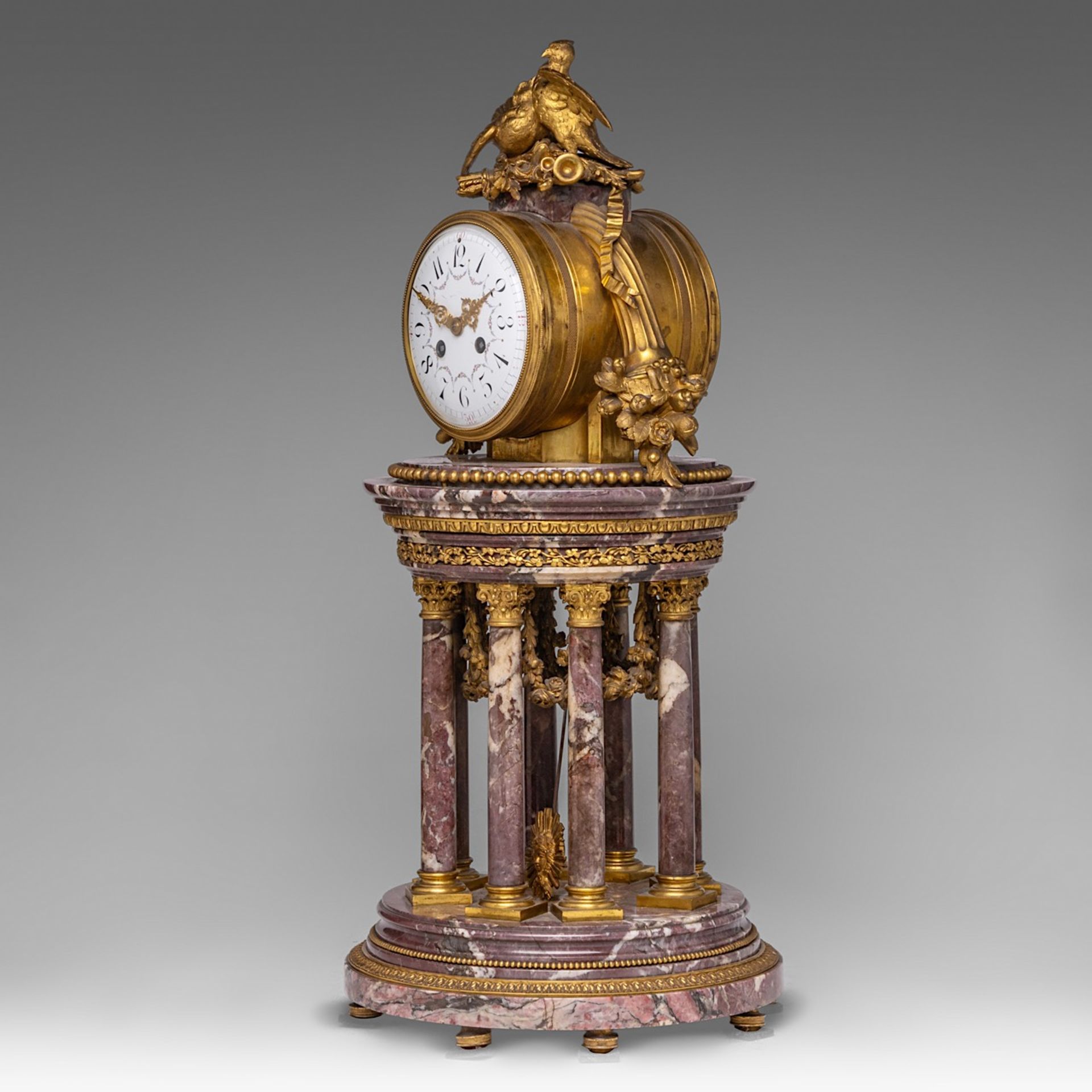 A Louis XVI style gilt bronze mounted marble portico clock, late 19thC, H 63 cm - Bild 2 aus 6