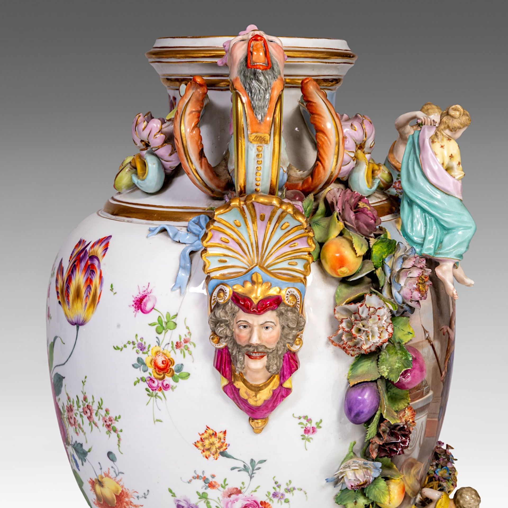 A very imposing Saxony porcelain vase on stand, Postschappel manufactory, Dresden, H 107 cm (total) - Image 17 of 23