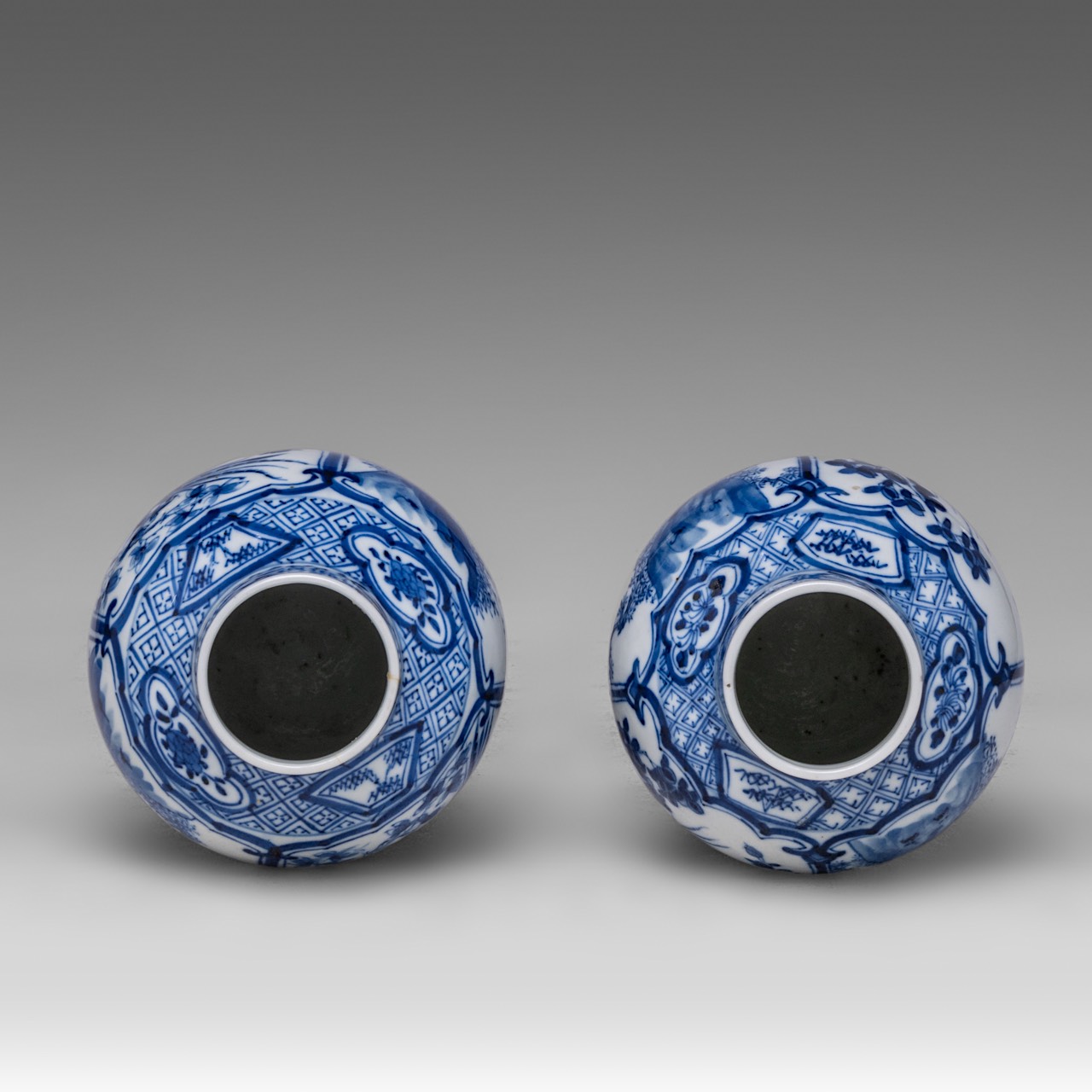 A near pair of Chinese blue and white 'Li Tieguai' lidded vases, with a Kangxi mark, 19thC, Total H - Image 5 of 8