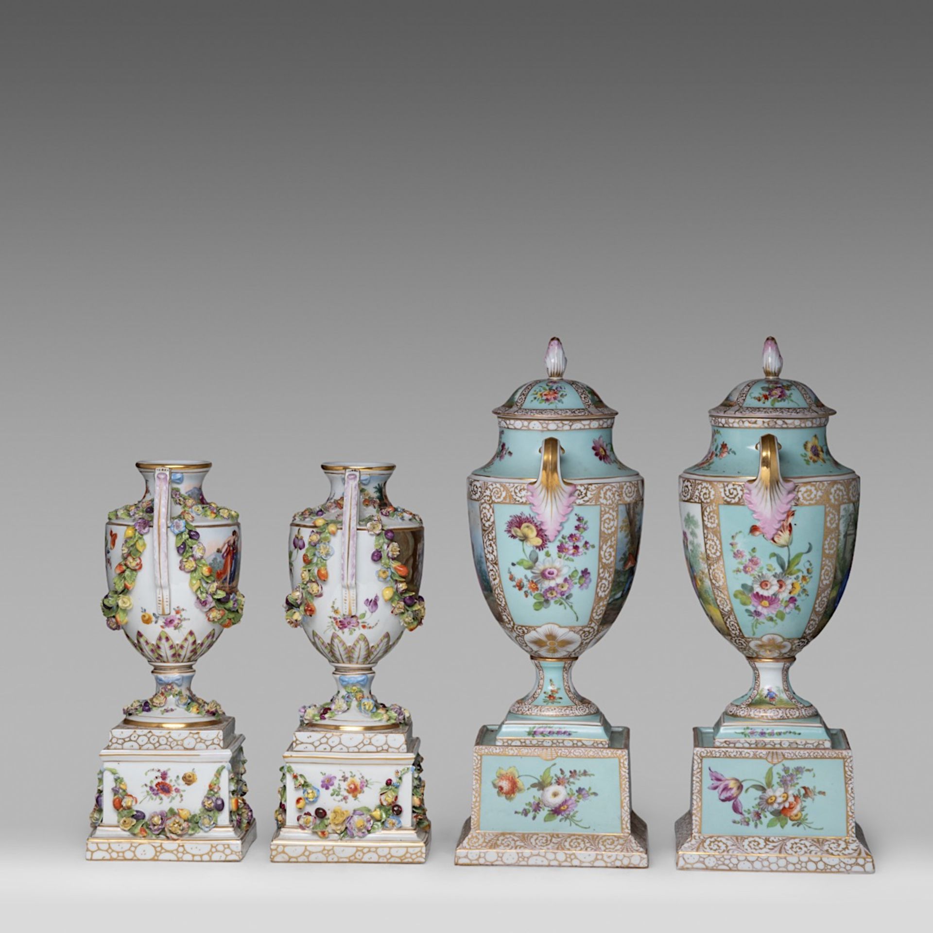 A large near pair of Vienna (or Dresden) hand-painted porcelain vases, and a smaller matching pair o - Bild 4 aus 14