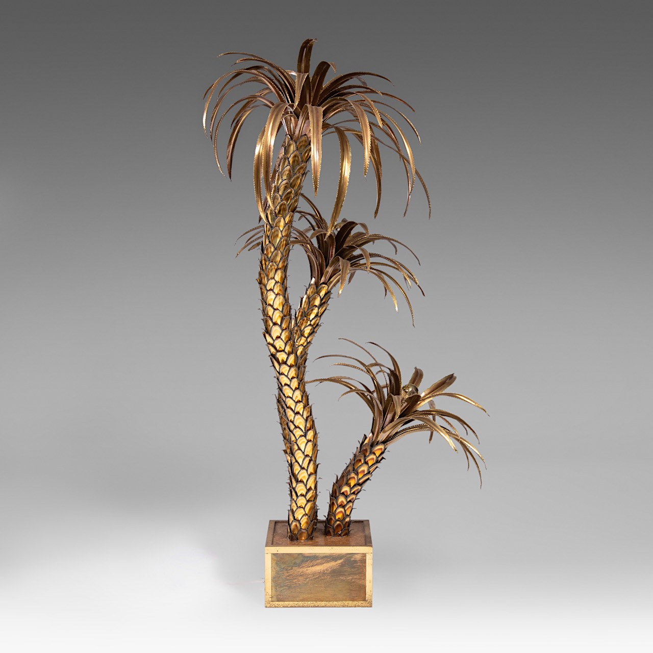 A vintage Maison Jansen gilt brass palm tree lamp 170 cm. (66.9 in.) - Image 6 of 10