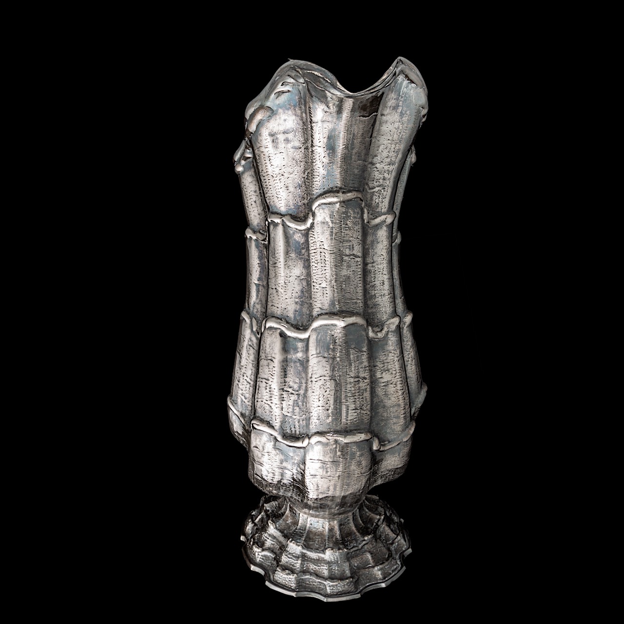 Two (19thC)- 20th-century silver turbo shell-shaped ewers, indecipherably hallmarked, H 25,5 - 26 cm - Image 9 of 13