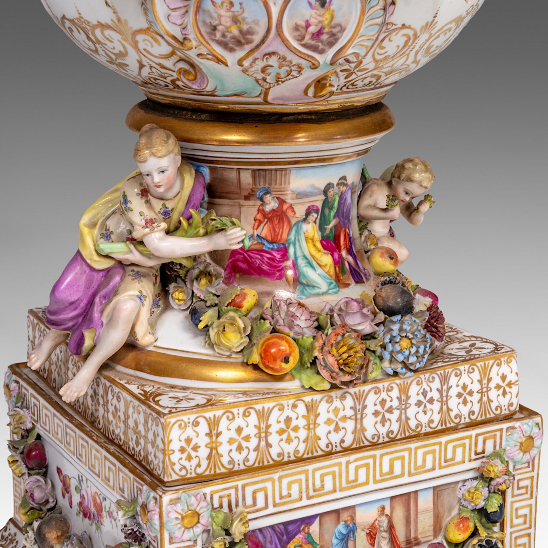 A very imposing Saxony porcelain vase on stand, Postschappel manufactory, Dresden, H 107 cm (total) - Image 16 of 23