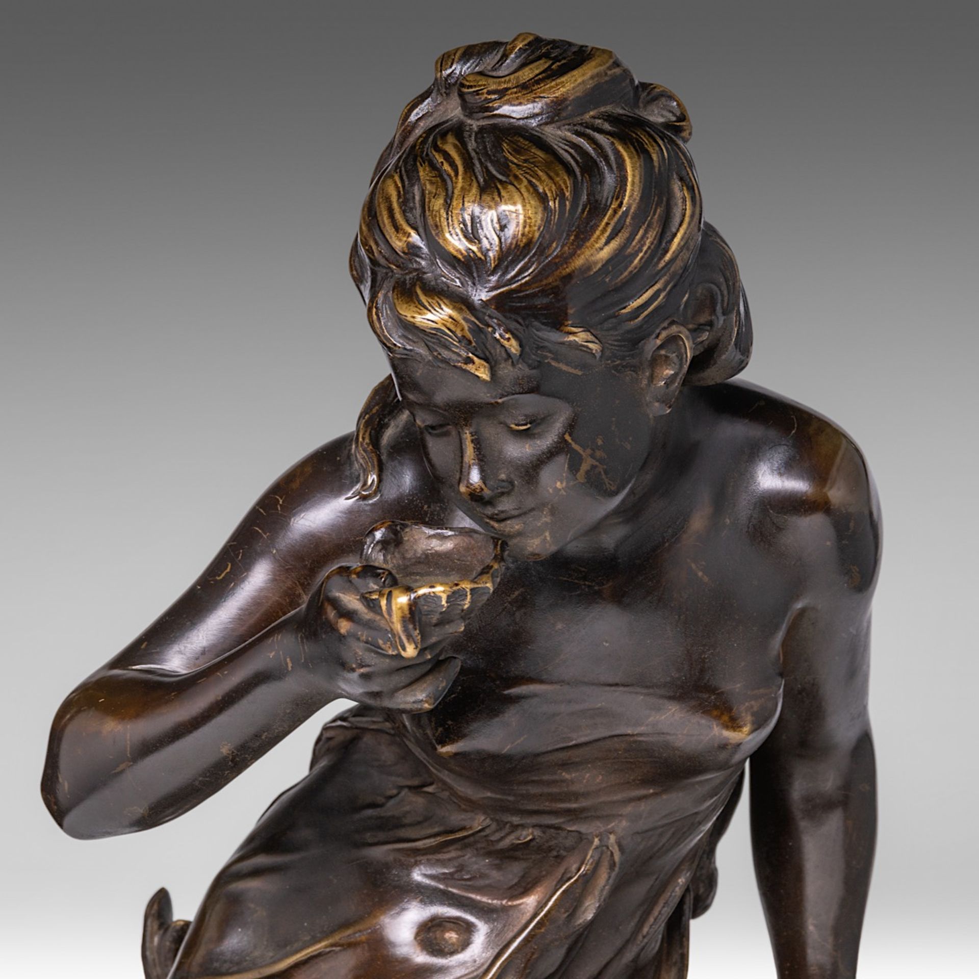 Mathurin Moreau (1822-1912), Venus clasping a Shell, patinated bronze, H 55 cm - Bild 6 aus 7