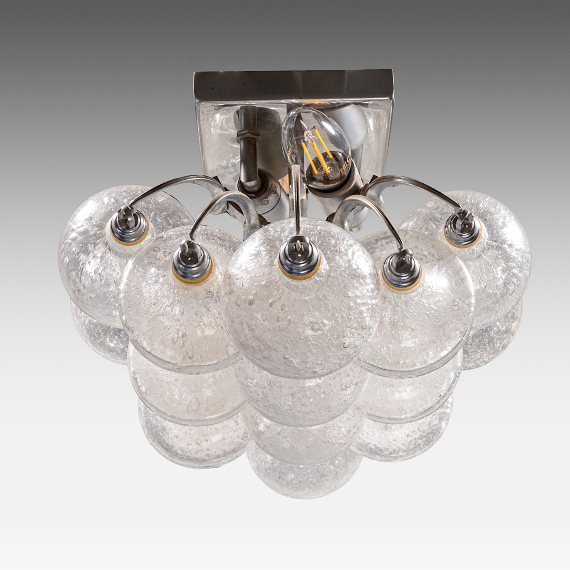 A set of five '60s design Murano glass 'Tulipan' appliques by J.T. Kalmar, H 42 cm - Bild 3 aus 6