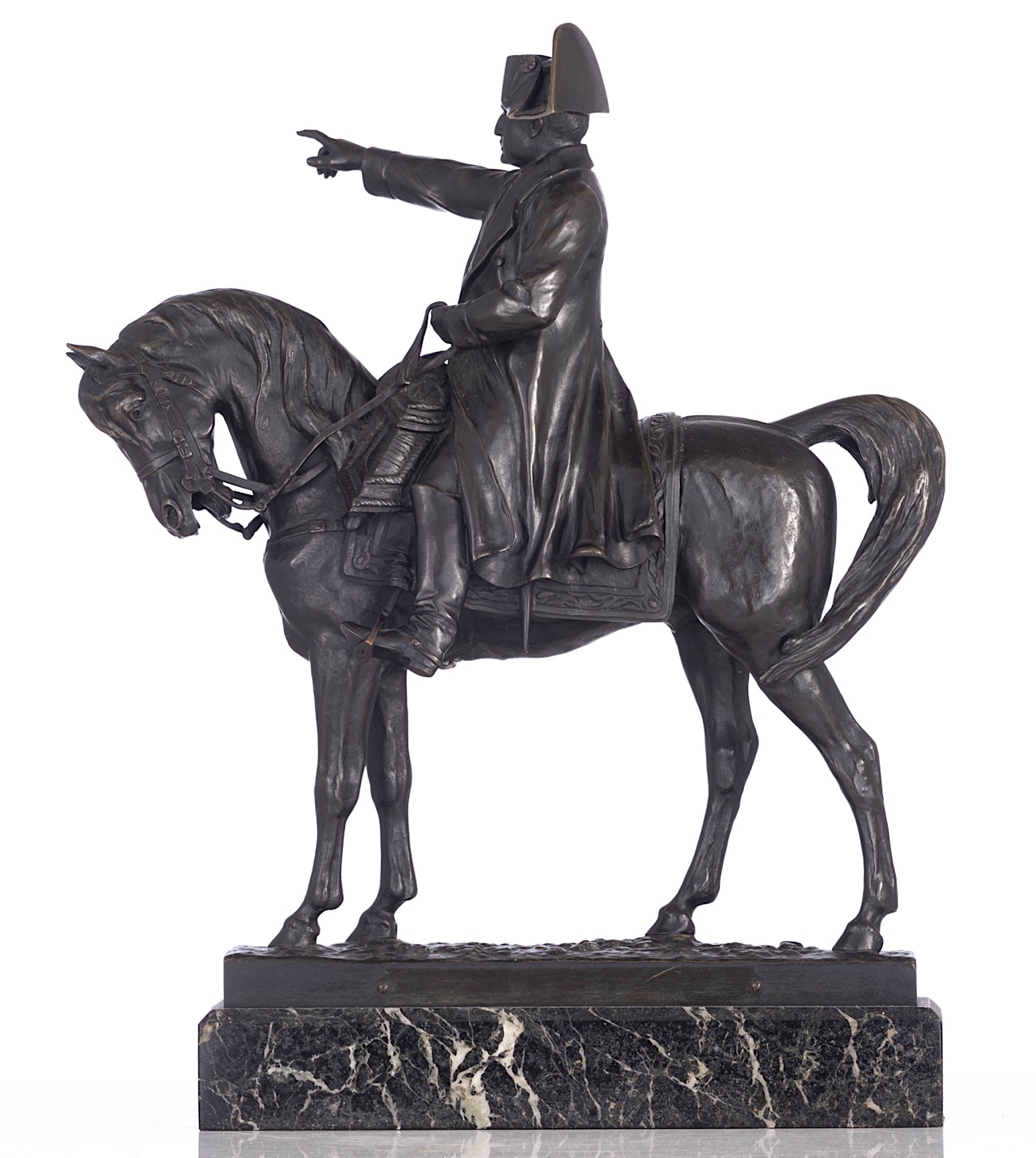 Ernest Charles Guilbert (1848-1913), Equestrian of Napoleon, 1910, patinated bronze, H 40 cm - Image 2 of 9