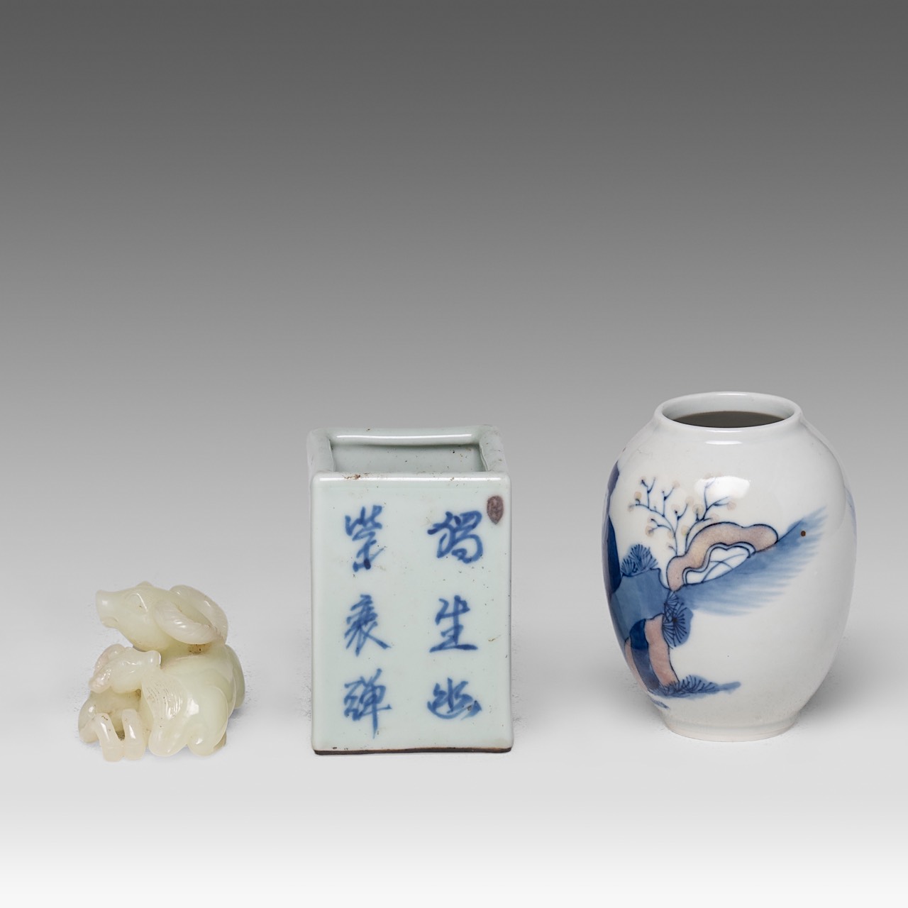 A collection of four Chinese scholar's objects, incl. a brush pot with inscriptions, late 18thC - ad - Image 3 of 29