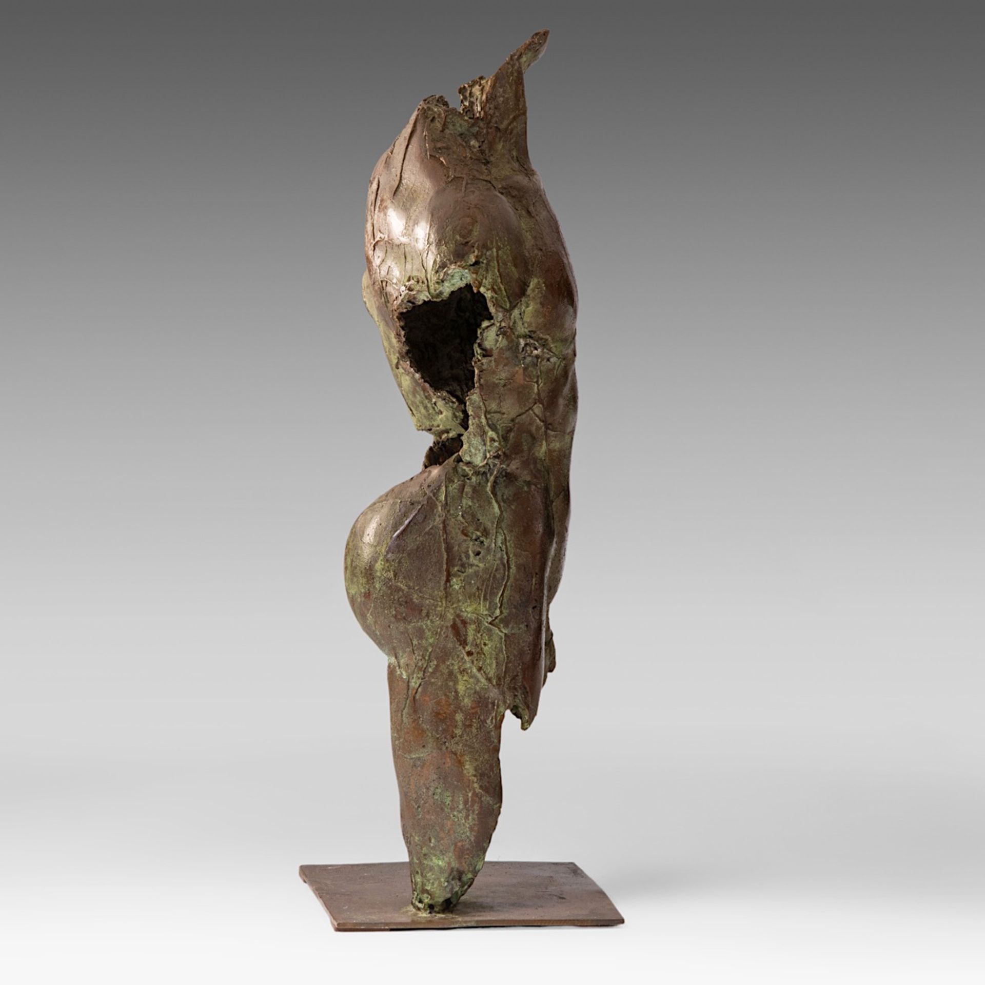 Jan Desmarets (1961), a bronze male torso, patinated bronze, 3/8 61 cm. (24.0 in.) - Bild 5 aus 6