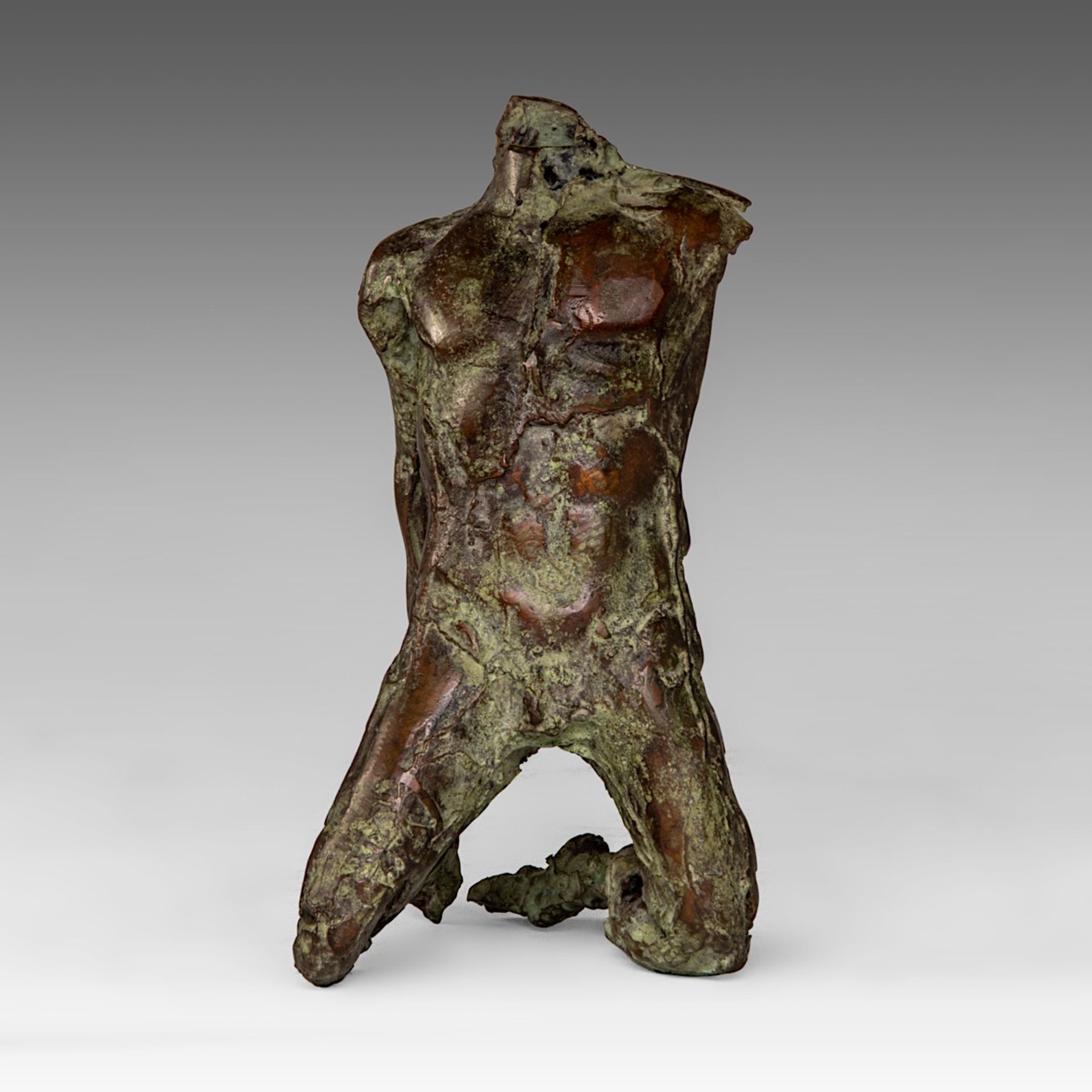 Jan Desmarets (1961), kneeling man, patinated bronze, 5/8 26.5 cm. (10.4 in.)