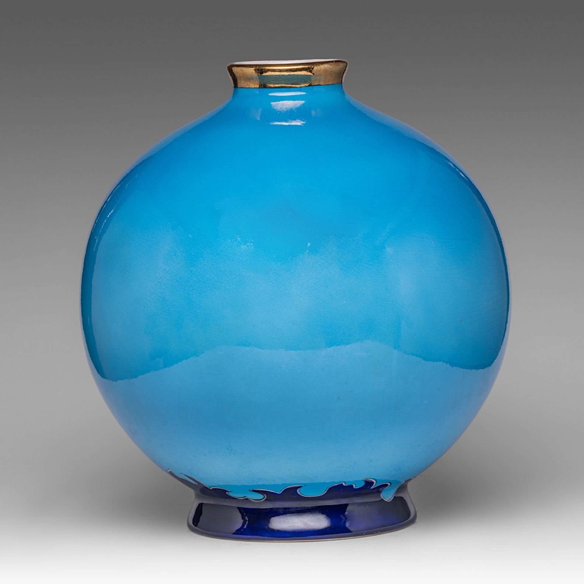 A large 'New York' circular vase by Longwy, limited edition, Ndeg 29/50, H 40 cm - Image 3 of 7