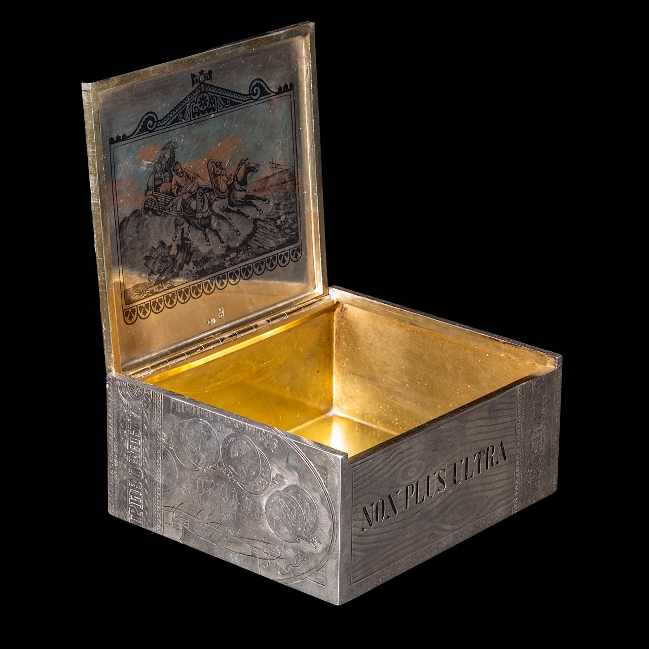 A Russian silver cigar box, Moscow, 84 ZN, maker's mark Pavel Ovchinnikov, dated 1881 6 x 13.7 x 12 - Image 11 of 14