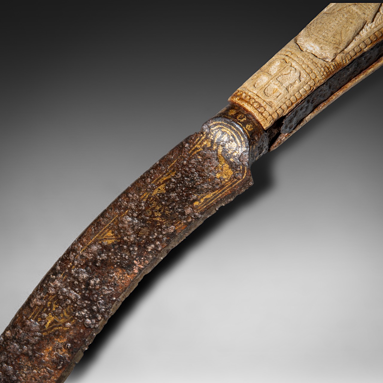 A rare, probably Byzantine dagger with a relief-cut bone handle, 12th/13thC, total L 36 cm - Bild 6 aus 10