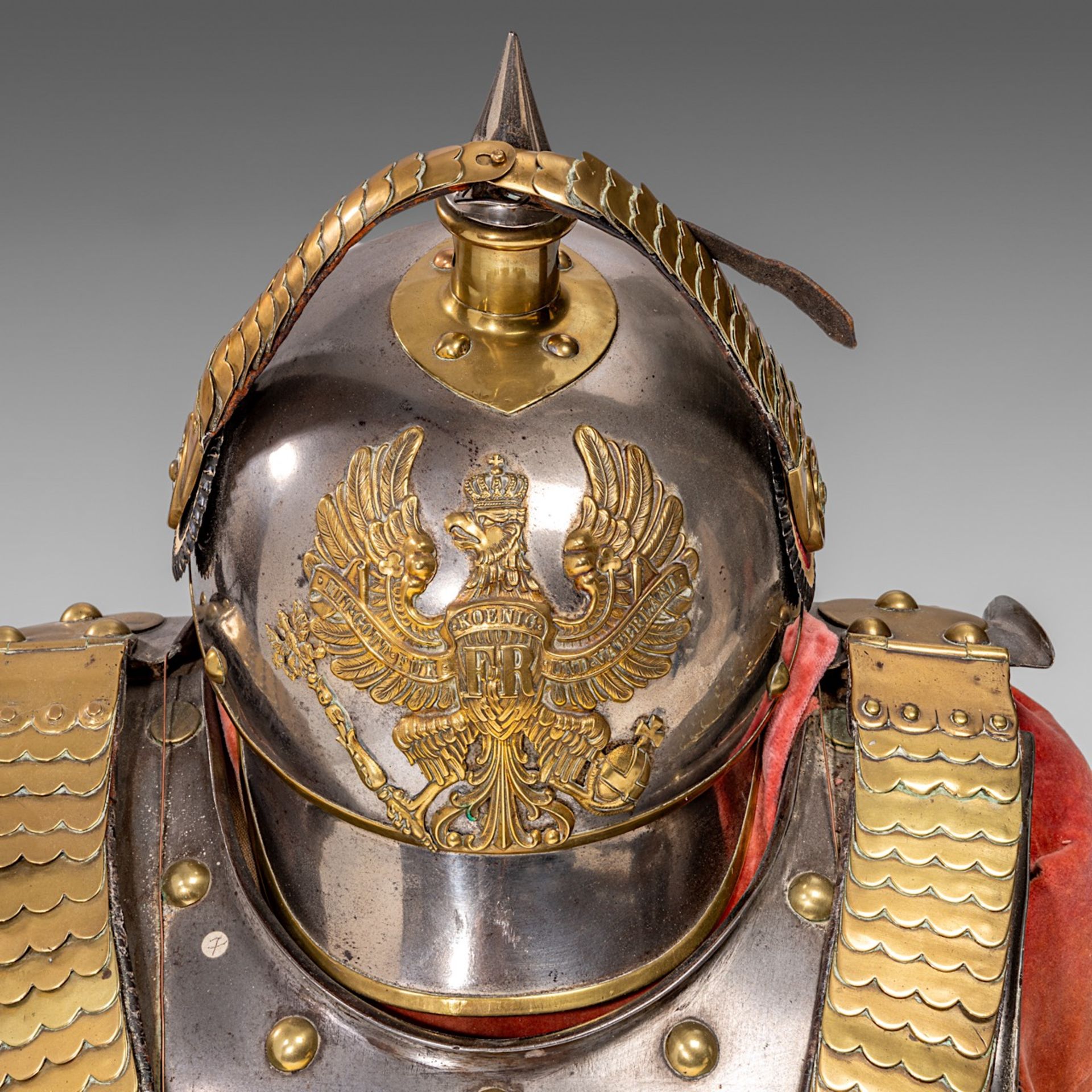 Cuirass and helmet, metal and gilded brass, 19thC., 68 x 30 x 36 cm. (26.7 x 11.8 x 14.1 in.) - Image 8 of 8