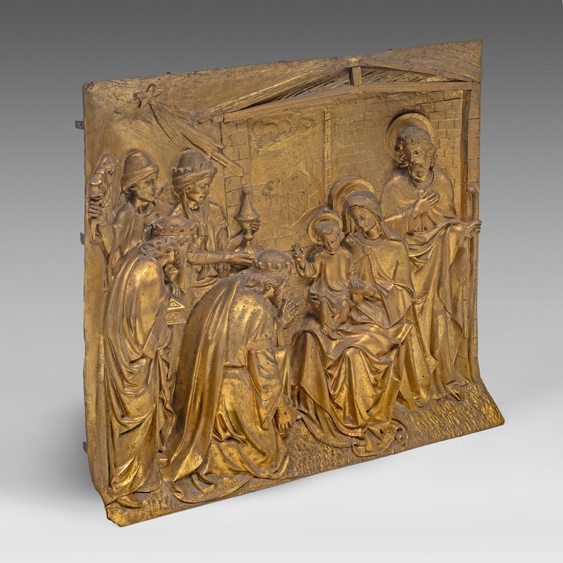 A pair of gilt bronze alto-relievo plaques depicting the Adoration of the Magi and the Shepherds, 19 - Bild 3 aus 7