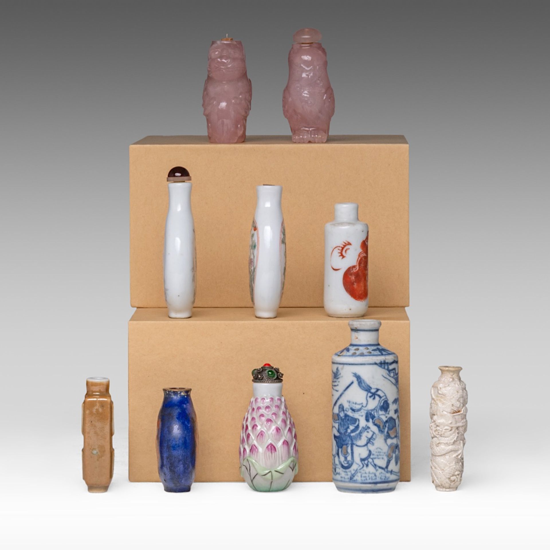 A collection of ten Chinese snuff bottle, including a copper red and underglaze blue 'Battle Scene' - Image 3 of 8