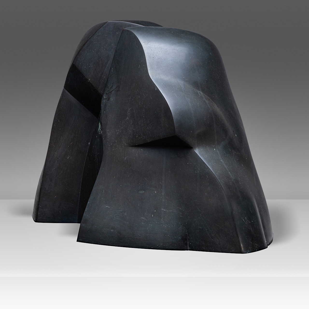 Pol Spilliaert (1935-2023), 'Gevormd door de wind', patinated bronze, 1992 35 x 49 x 27 cm. (13.7 x - Image 4 of 10