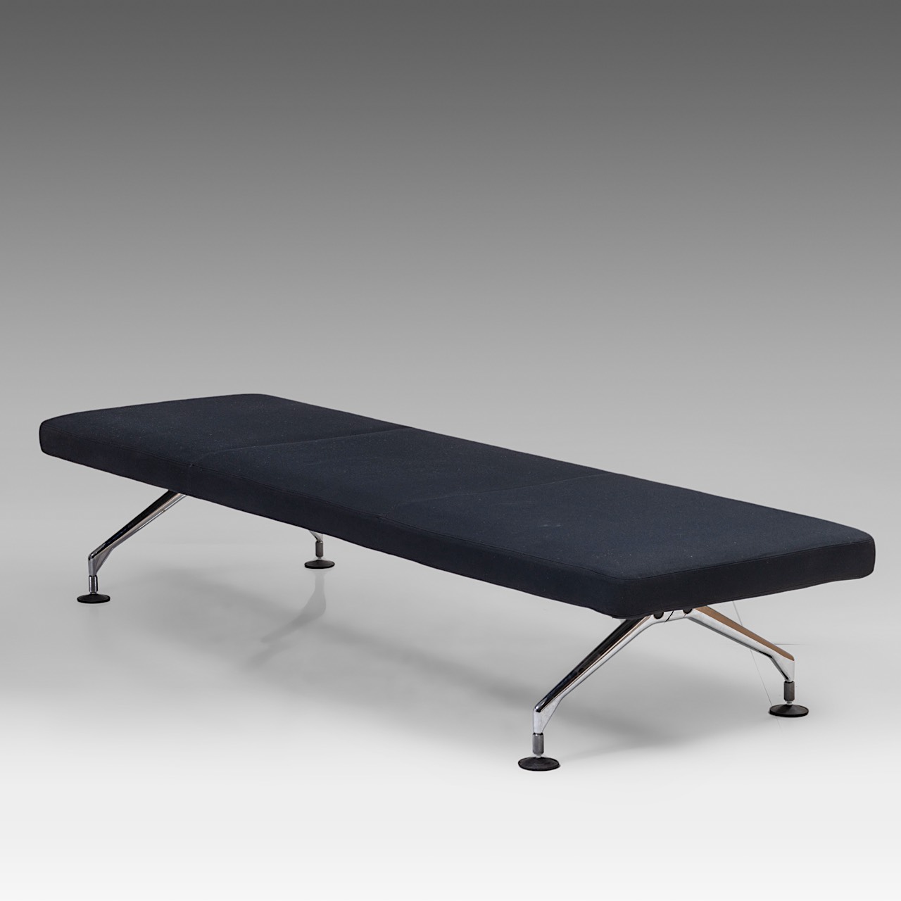 A pair of Antonio Citterio daybeds for Vitra, H 42 - W 222 - D 68 cm - Image 2 of 8