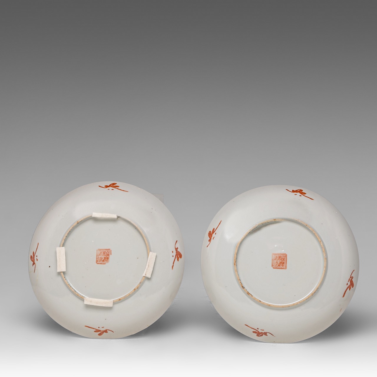 A collection of eleven Chinese mineral carvings and a pair of porcelain dishes, incl. two carnelian - Image 17 of 17