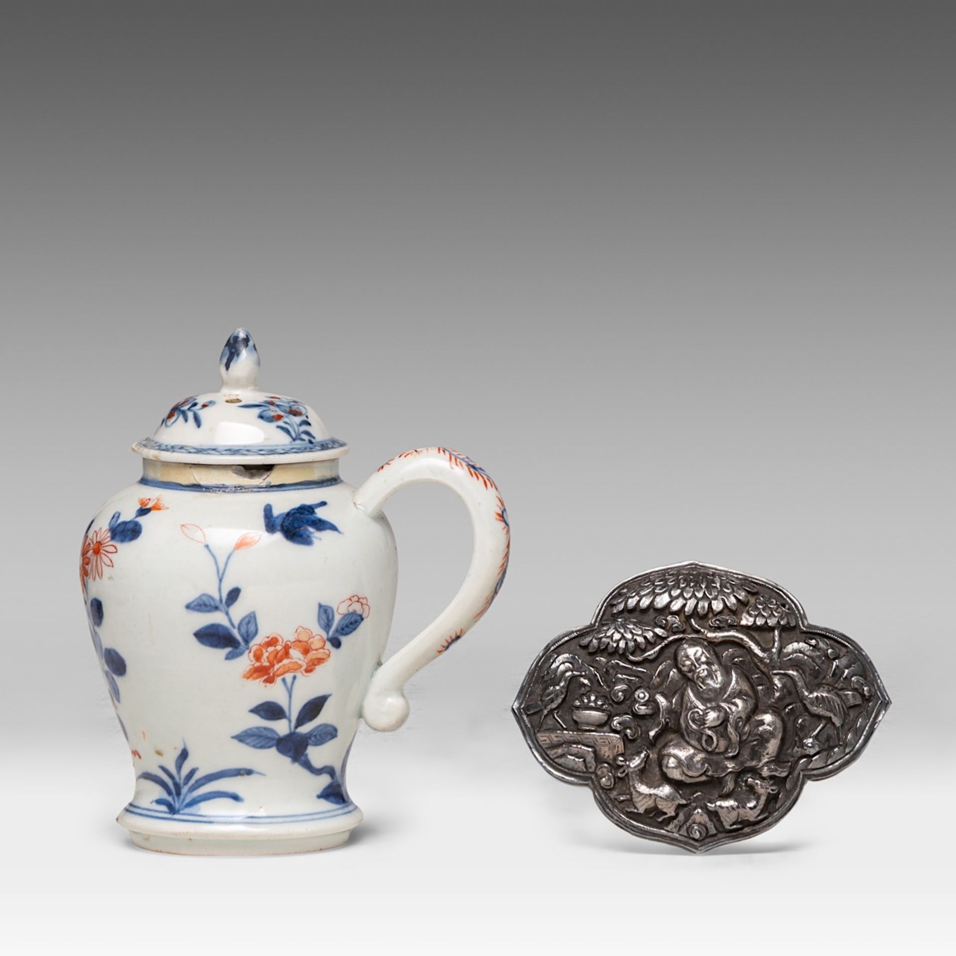 A collection of various Chinese objects, incl. a 'Wu Shuang Pu' jar and cover, 18thC - 20thC, talles - Image 13 of 28