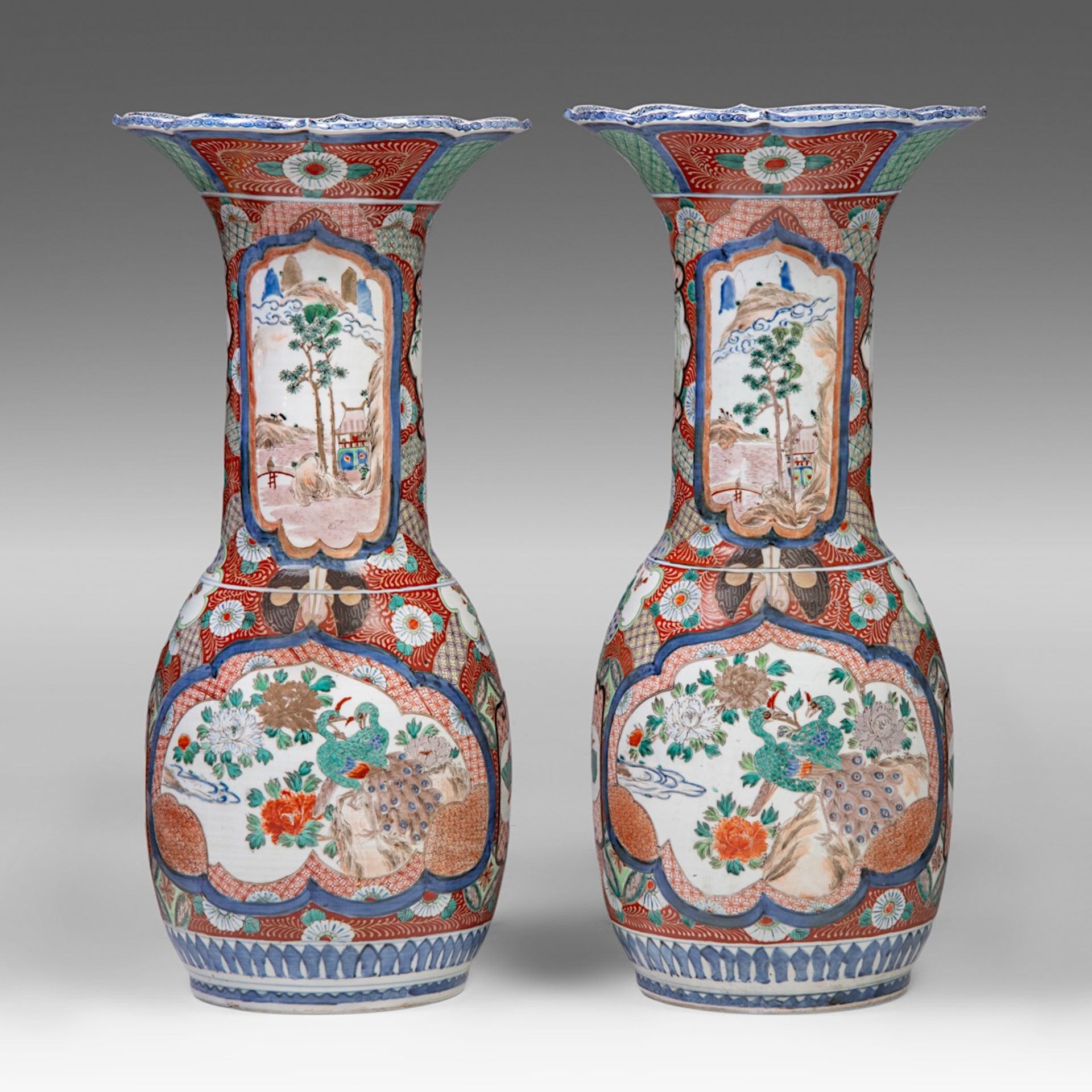 A pair of large Japanese Imari vases, 20thC, H 78 cm