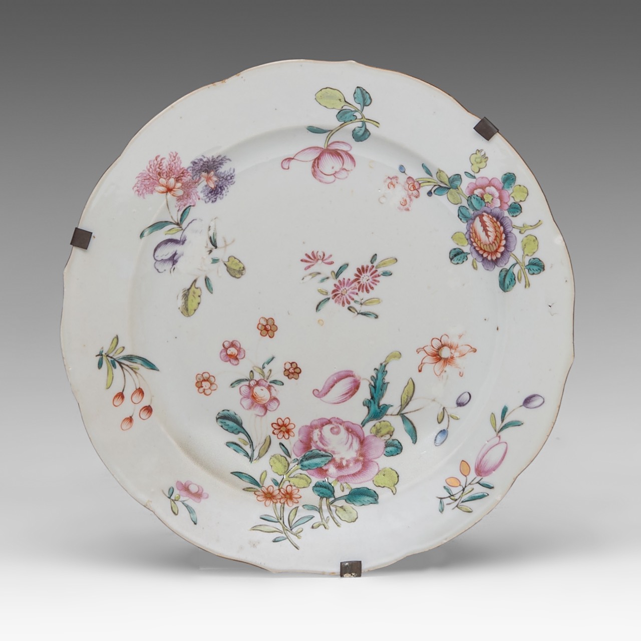 A series of two Chinese famille rose 'Magpies and Peonies' large plates and five famille rose 'Blume - Image 8 of 9