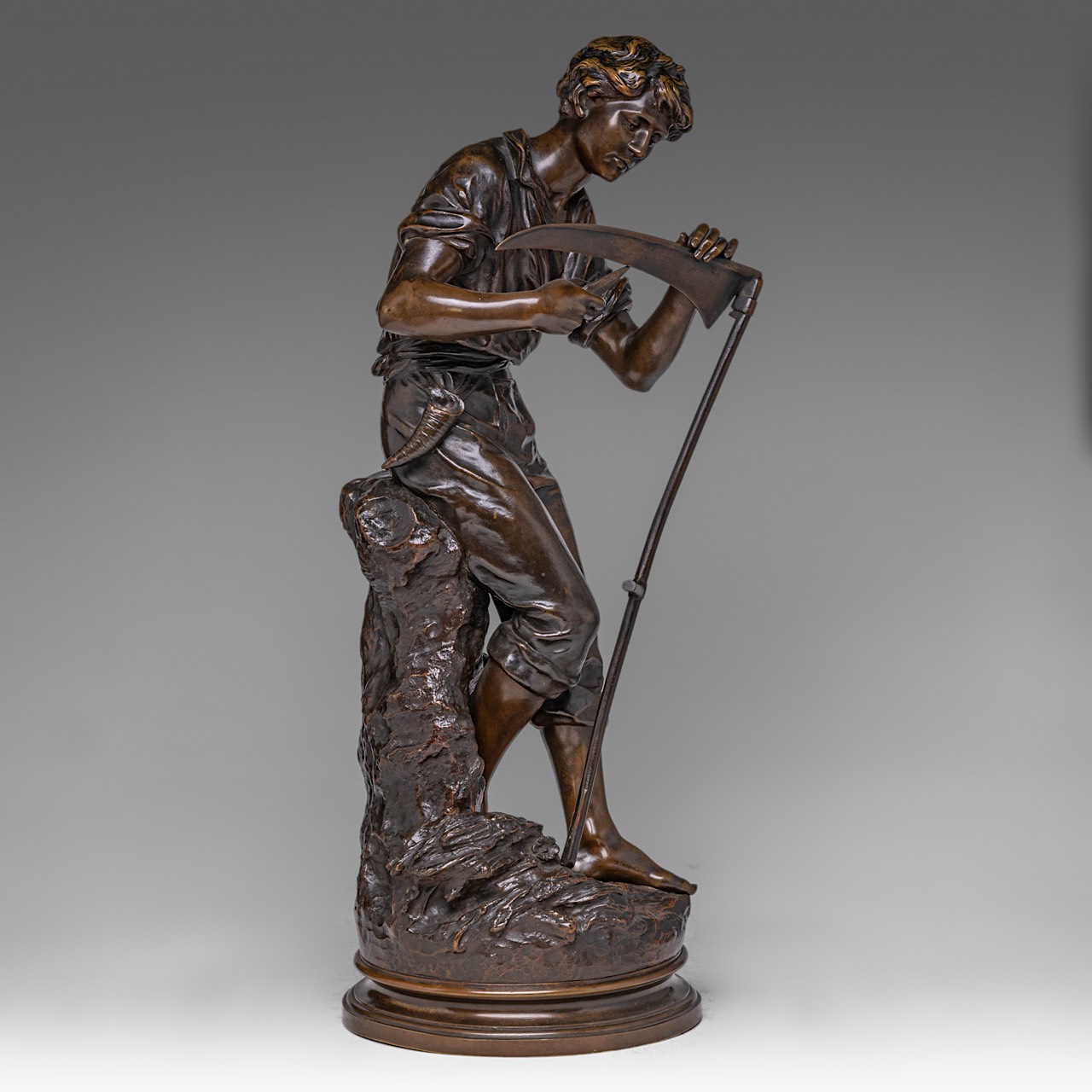 Mathurin Moreau (1822-1912), boy with scythe, patinated bronze, H 62 cm - Image 5 of 7