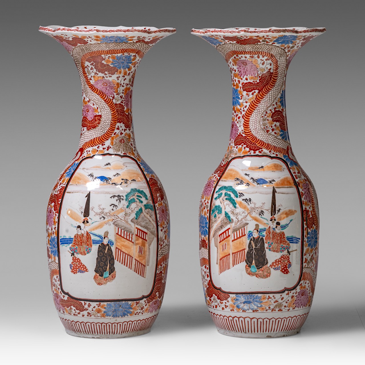 A pair of large Japanese Imari vases, 20thC, H 73 cm - Image 3 of 6