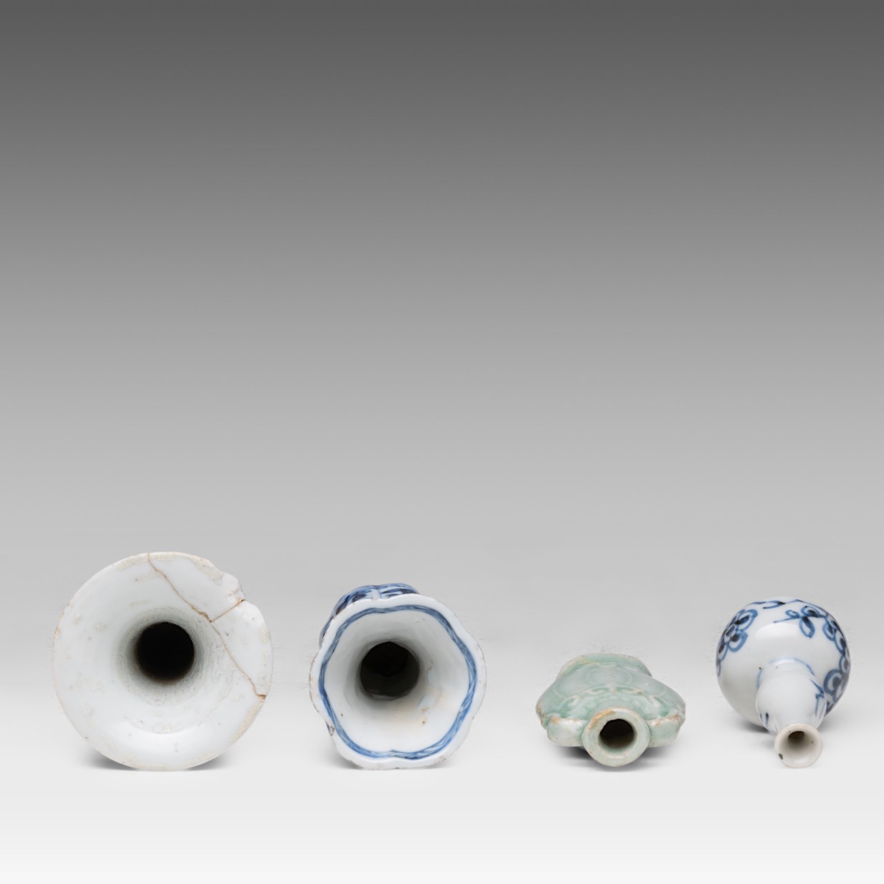 A collection of thirteen Chinese miniature vases and bottles, mainly blue and white and of Kangxi pe - Image 7 of 10