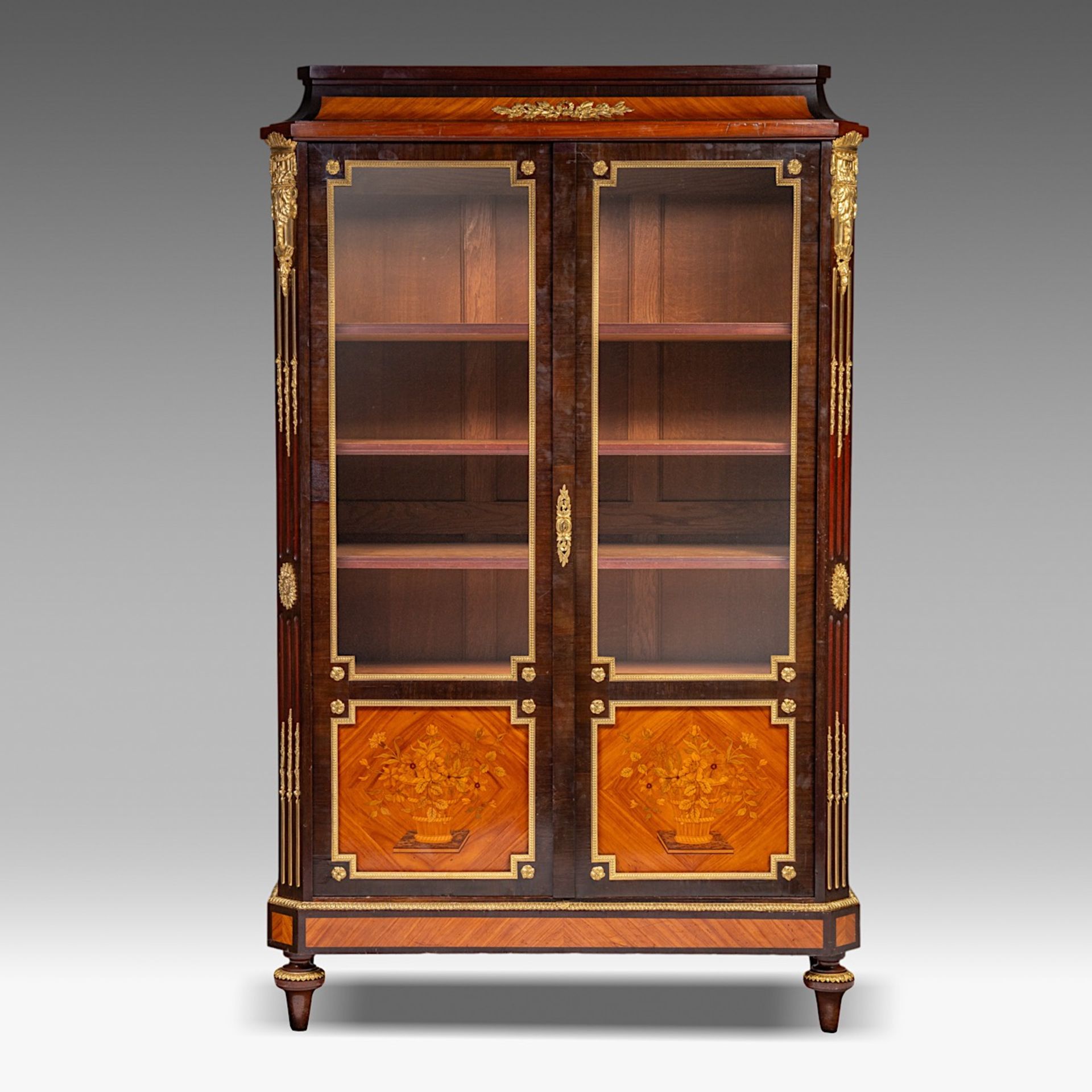 A Louis XVI-style display cabinet in the Linke manner with gilt bronze mounts, H 183 cm - W 115 cm - - Bild 2 aus 5