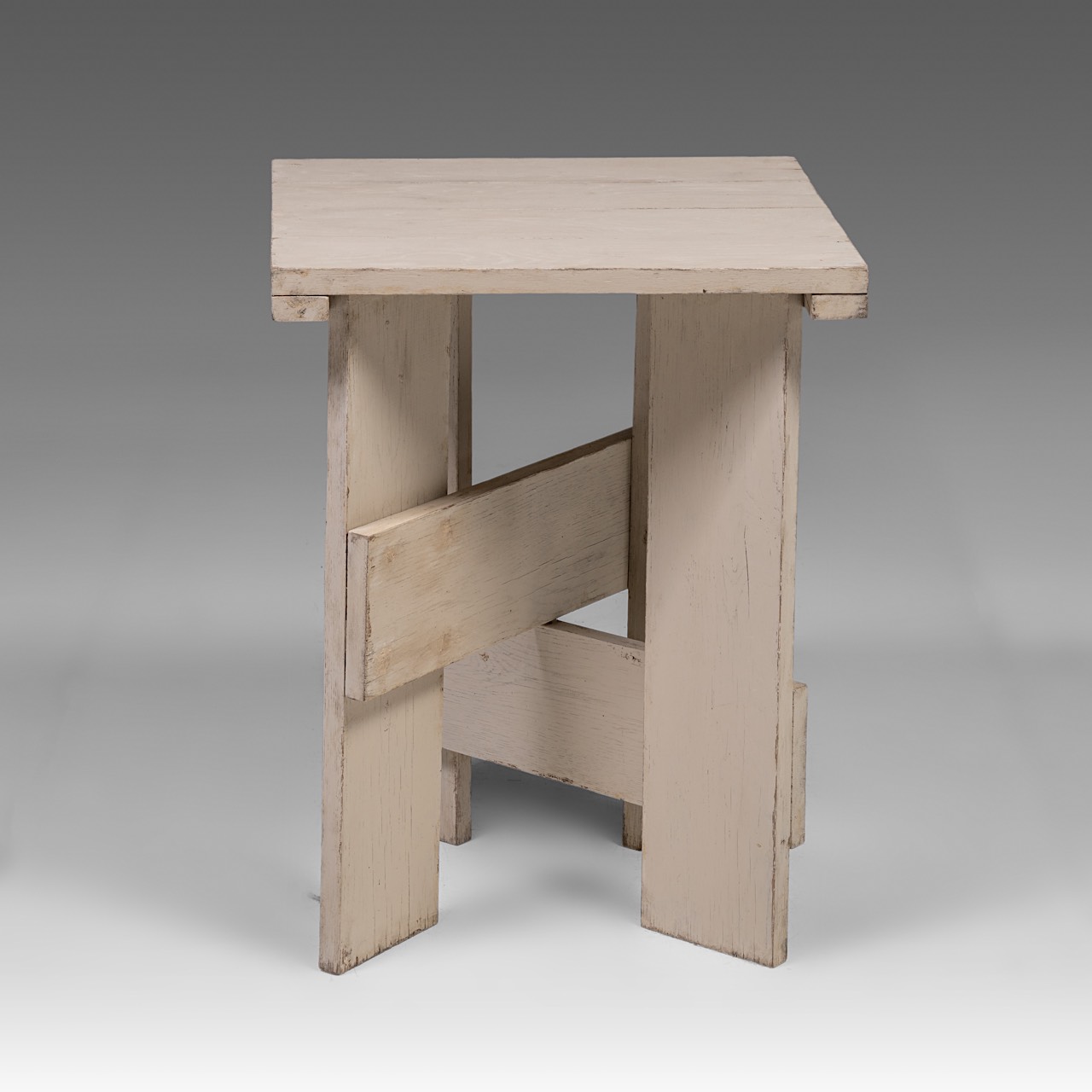 A decorative Low crate table after Gerrit Rietveld, H 63 - W 49 - D 47 cm - Image 5 of 7