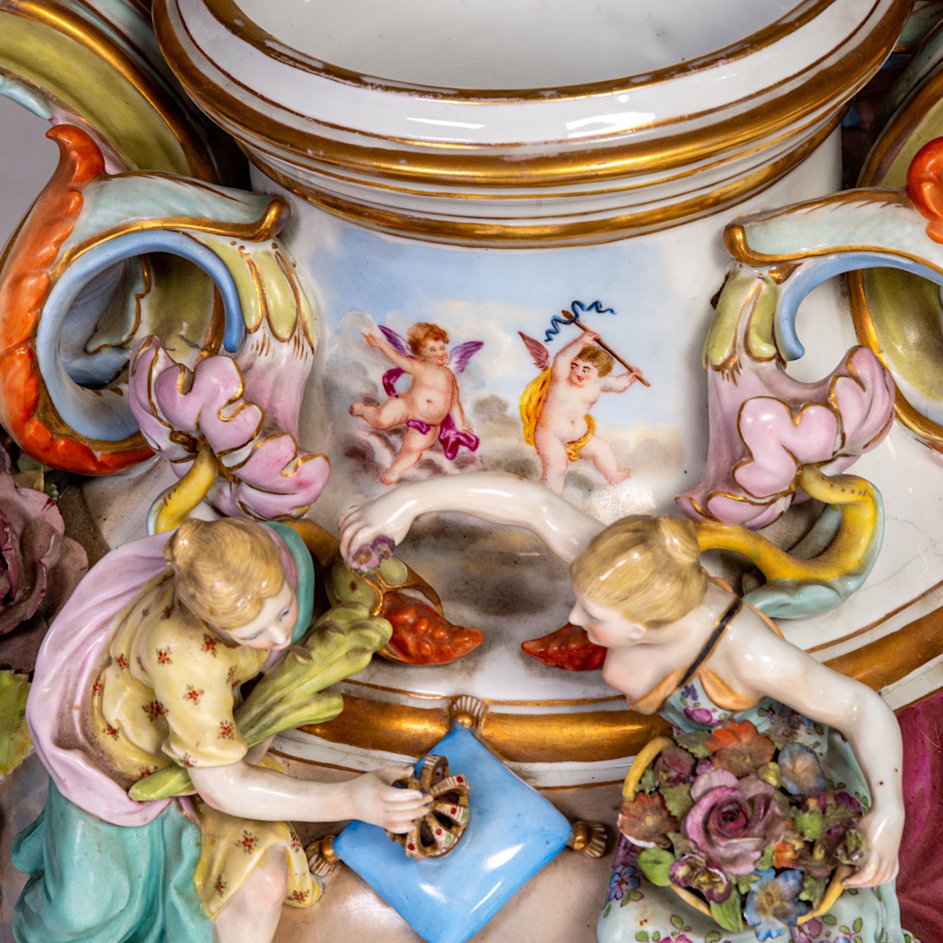 A very imposing Saxony porcelain vase on stand, Postschappel manufactory, Dresden, H 107 cm (total) - Bild 14 aus 23