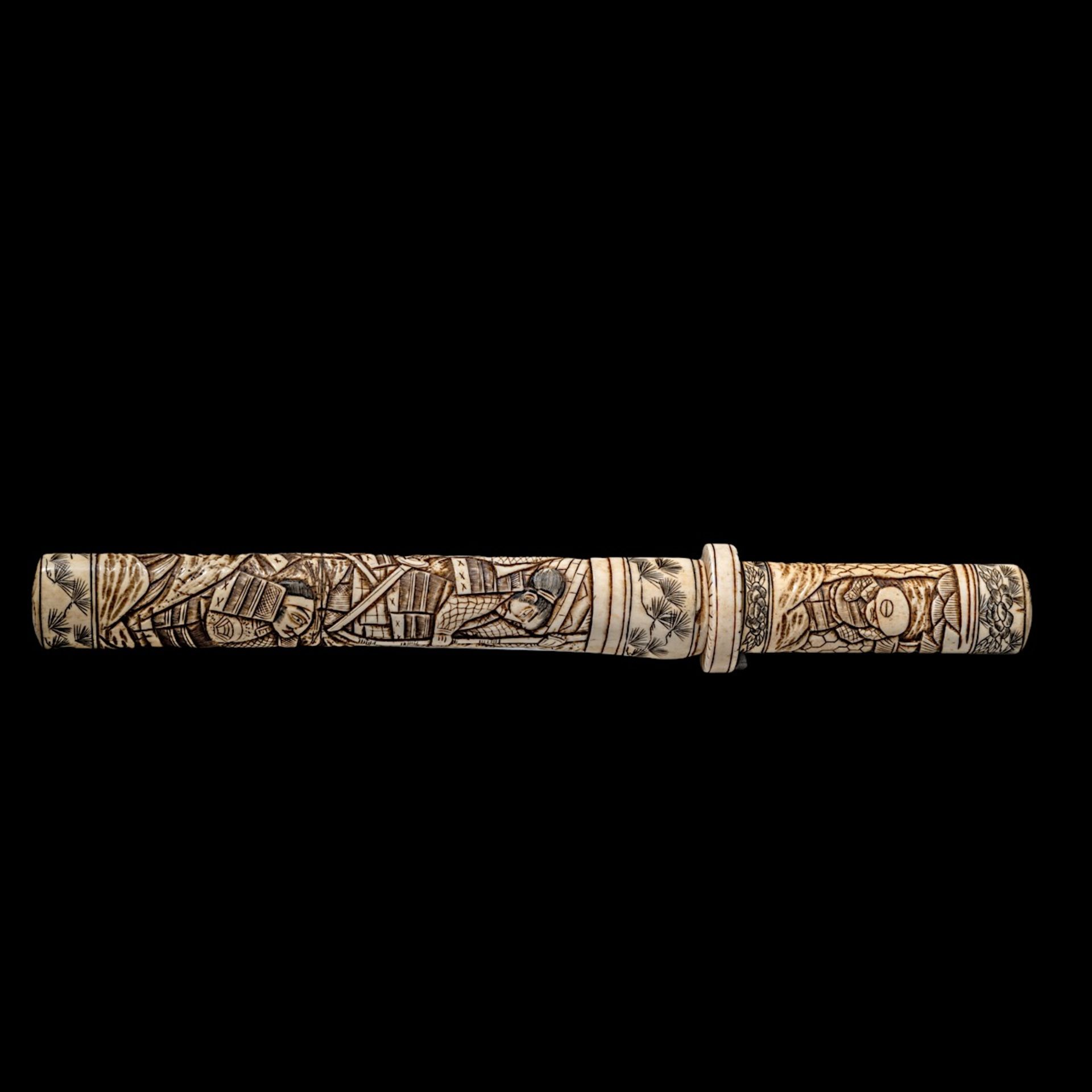 A Japanese Meiji/Taisho period (1868-1926) bone tanto dagger, L 34,7 - weight 331g - Image 6 of 13