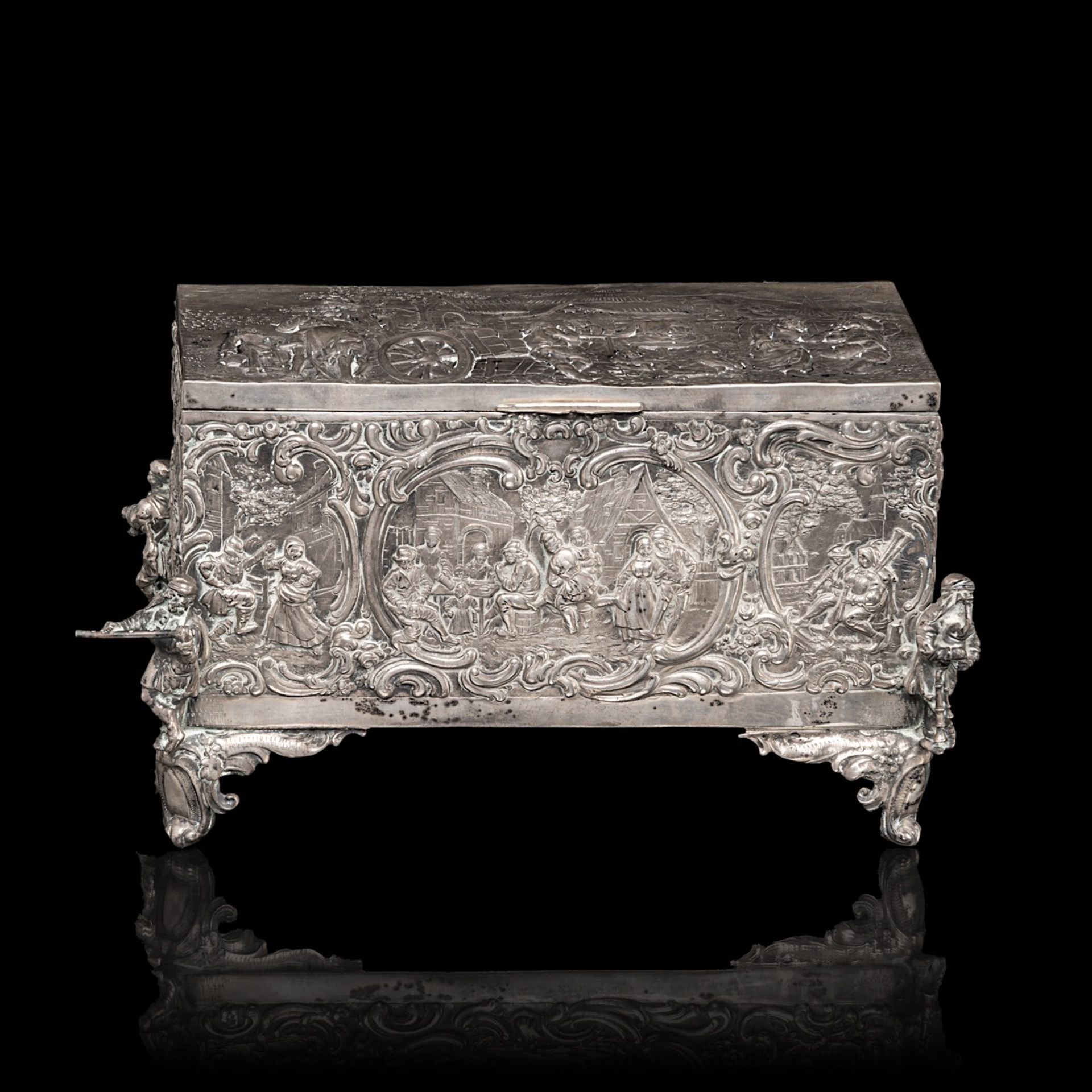 A Baroque Revival German silver jewellery casket, (1888-present), 800/000, weight ca: 1312 g 14.5 x - Image 2 of 9