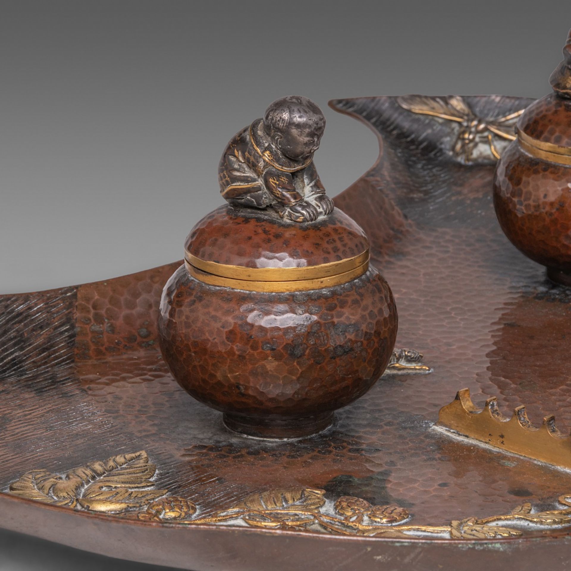 A Japanese writing set, with an inkwell, sand pot and penholder on a bronze crescent shaped-plate, M - Image 8 of 9