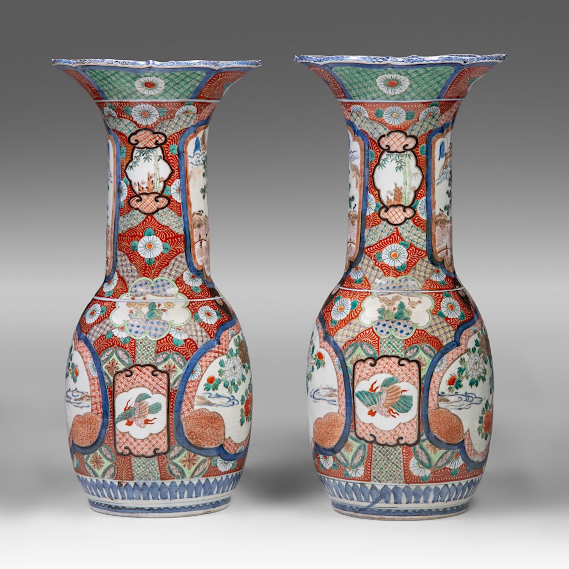 A pair of large Japanese Imari vases, 20thC, H 78 cm - Bild 4 aus 6