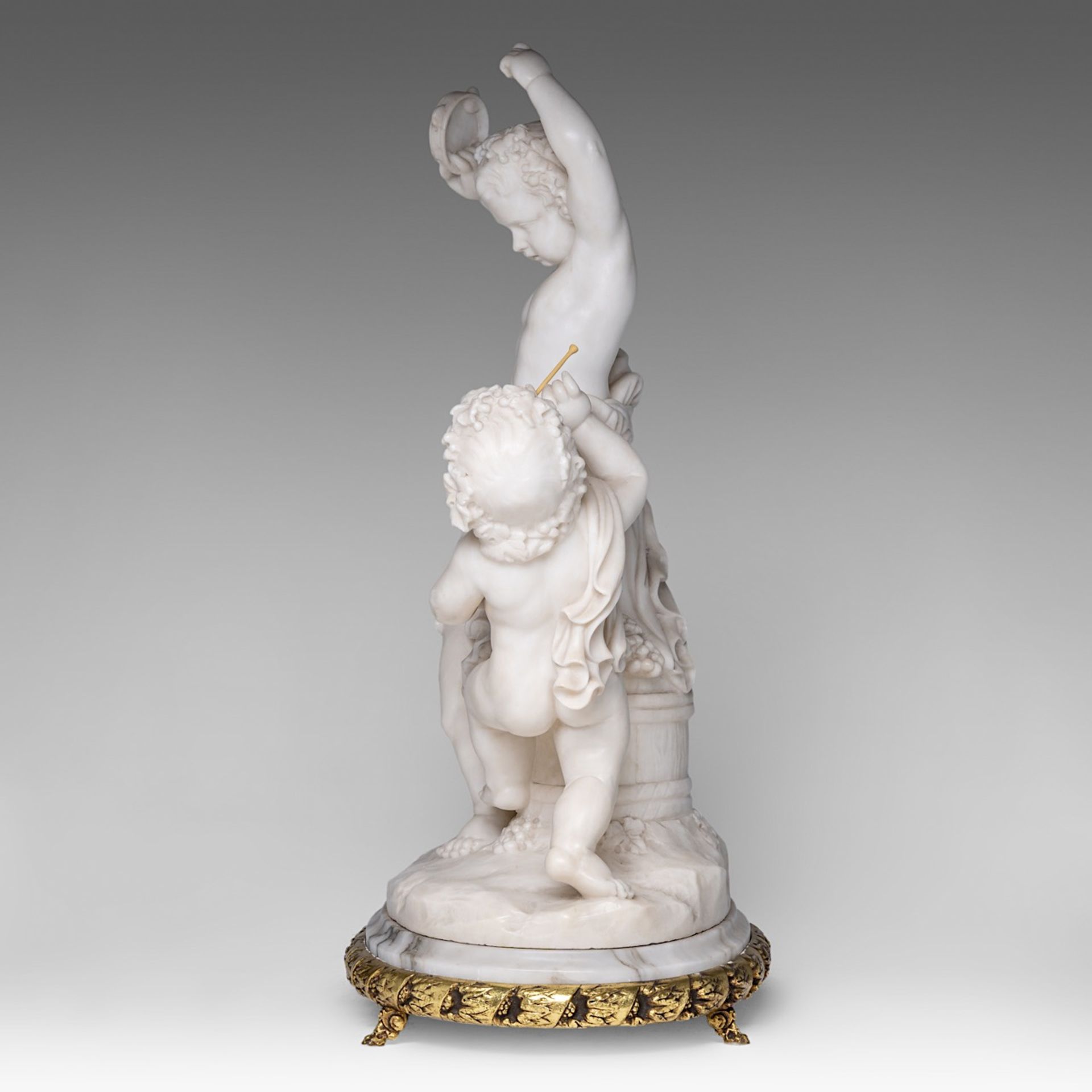 A charming alabaster group of playing putti, on a gilt brass stand, H 68 cm (total) - Bild 3 aus 9