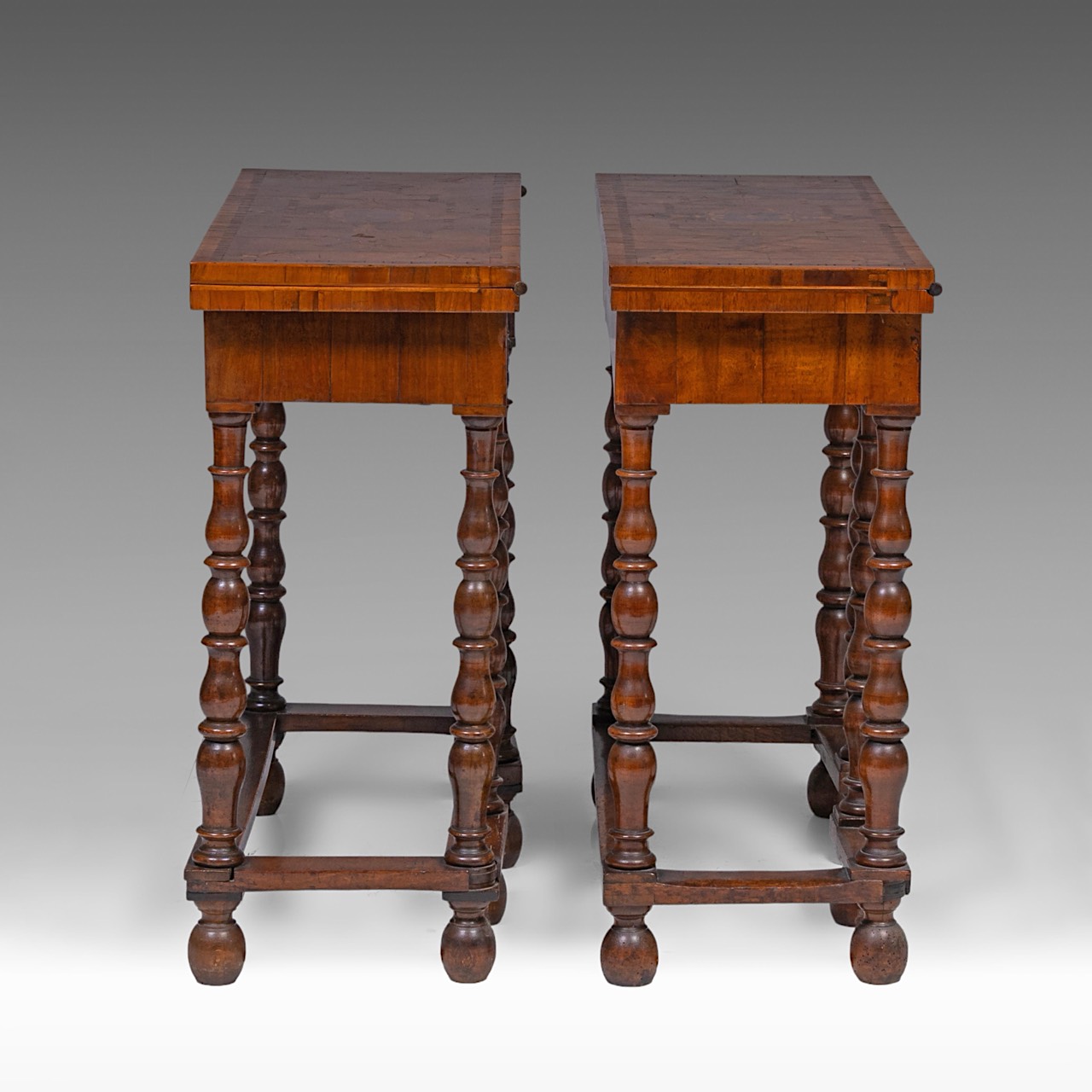 A pair of burlwood veneered walnut card tables, Dutch, 18thC, each H 78 cm - W 85 cm - D 33,5 cm (cl - Image 3 of 8