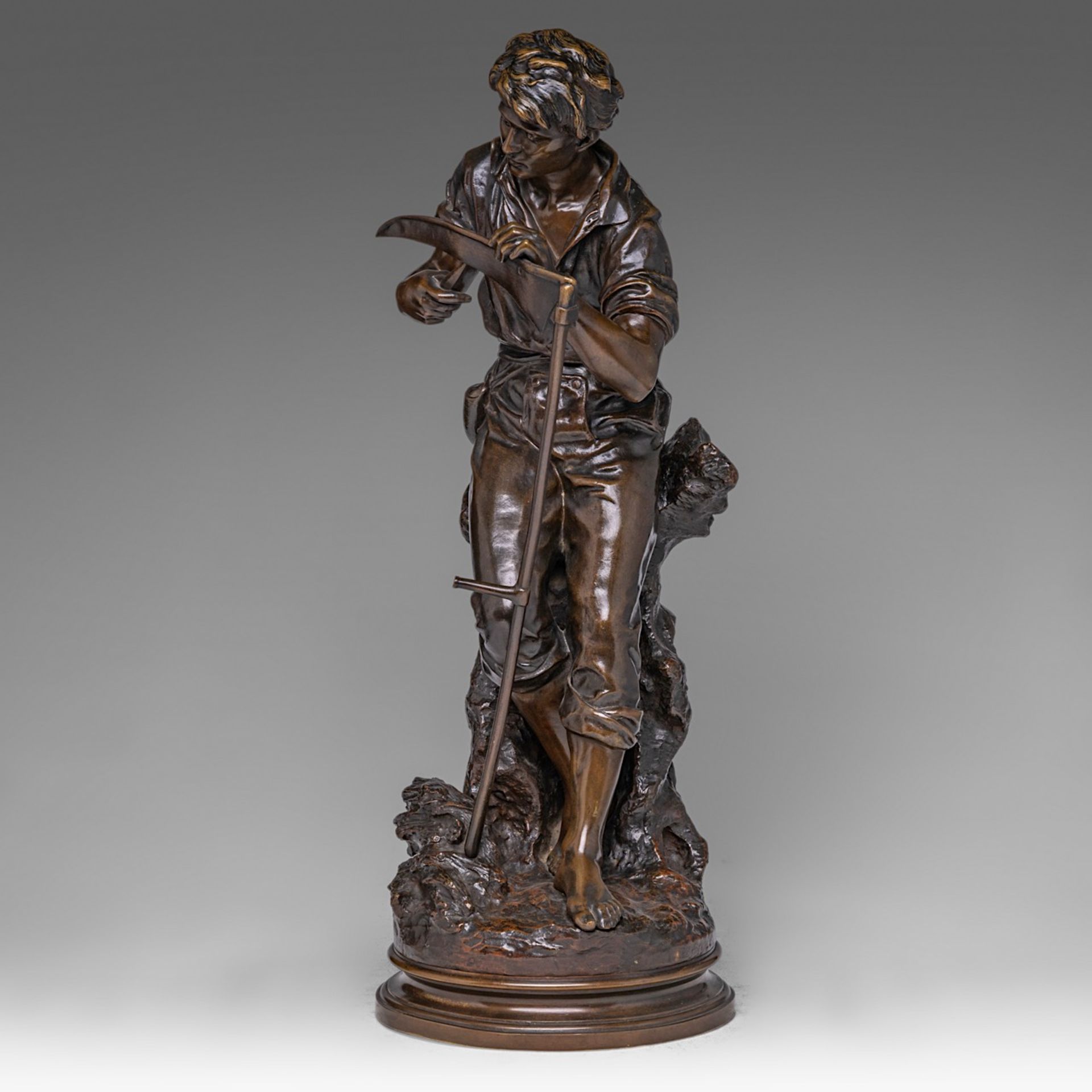 Mathurin Moreau (1822-1912), boy with scythe, patinated bronze, H 62 cm - Image 2 of 7
