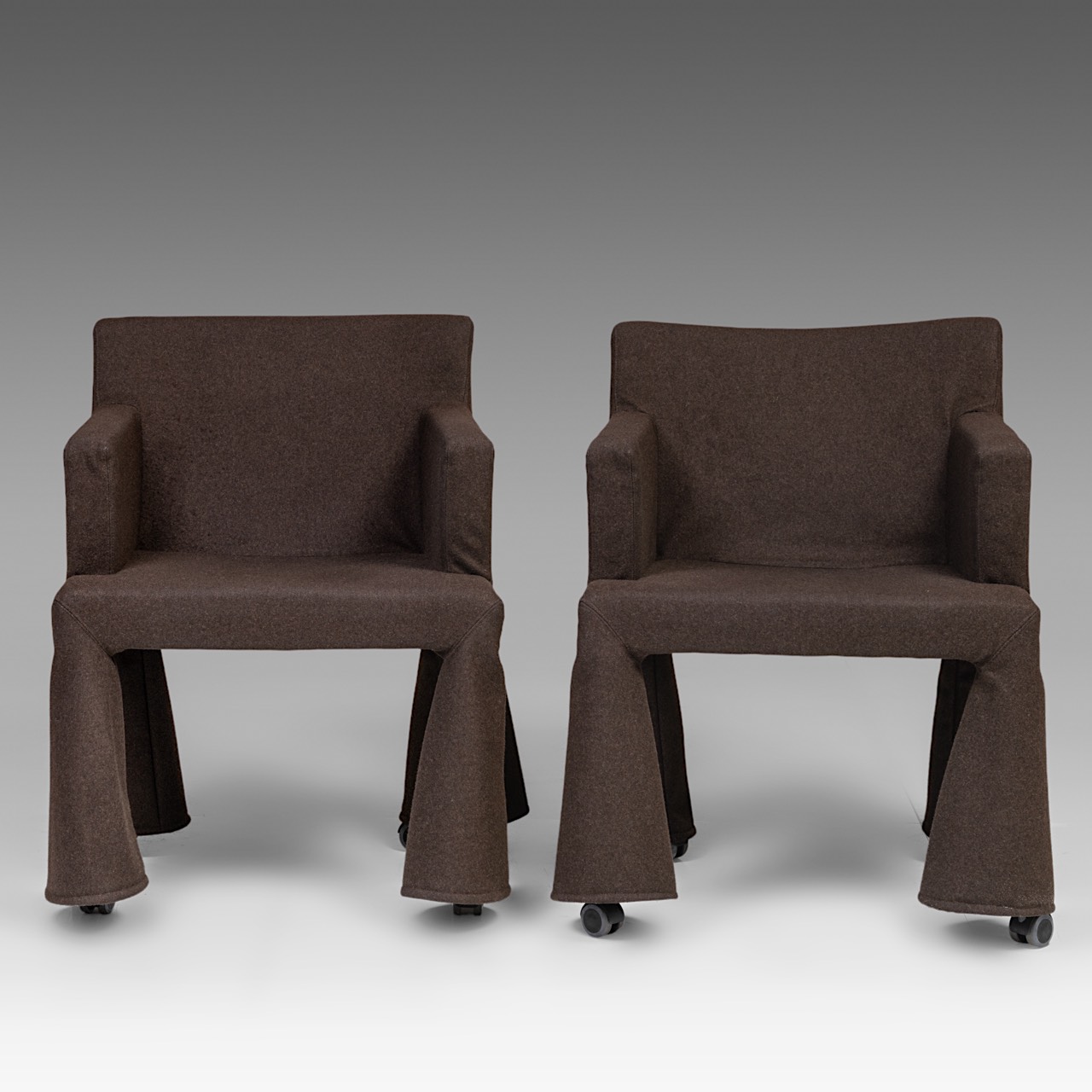 A pair of 'VIP' chairs by Marcel Wanders, the Netherlands, 2000, H 82 - W 60 cm - Image 3 of 9