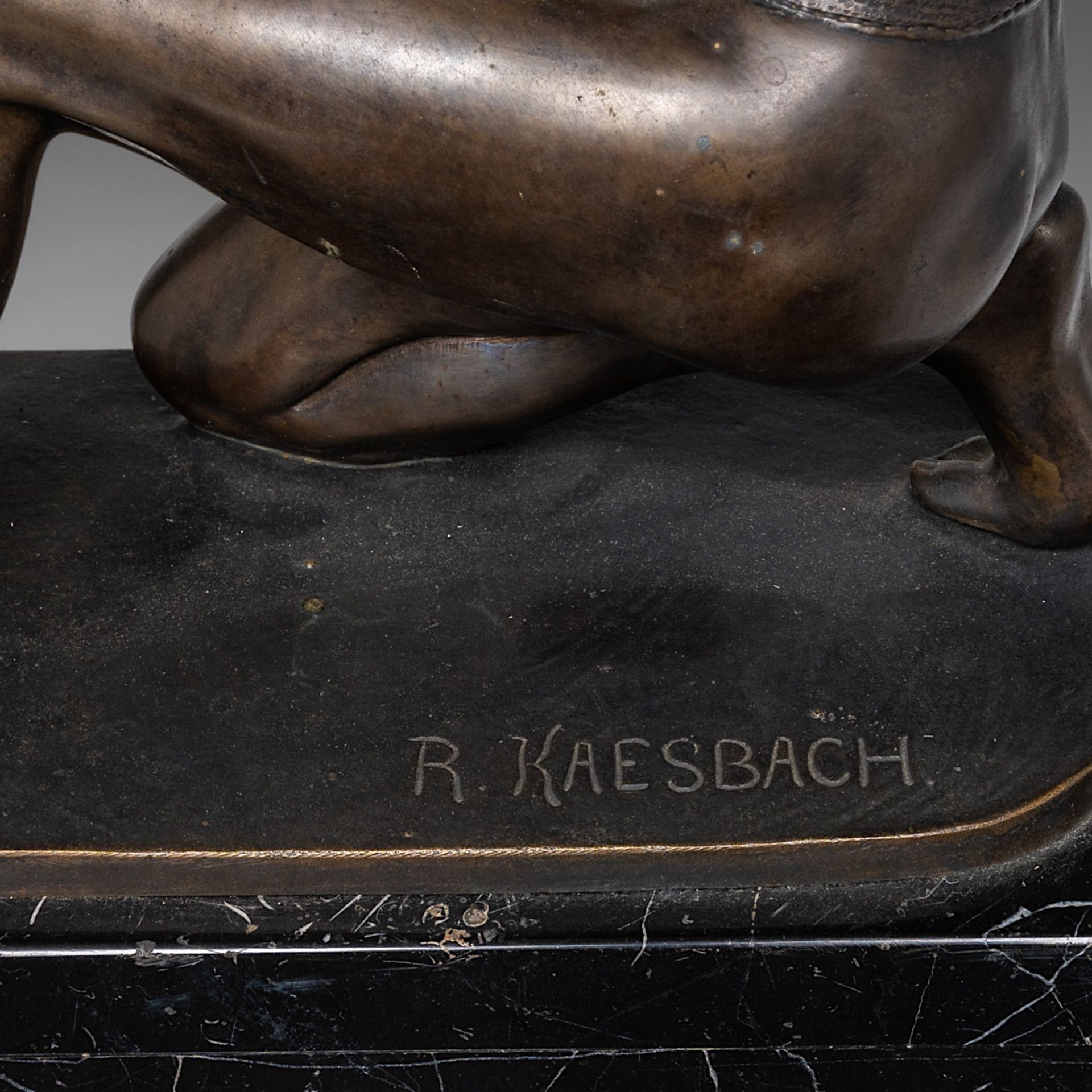 Rudolf Kaesbach (1873-1955), Spartan archer, patinated bronze Art Deco sculpture on a marble base, H - Bild 8 aus 9
